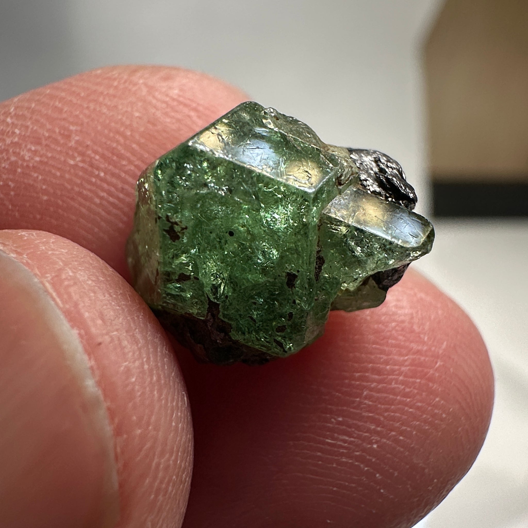 Tsavorite Crystal on Matrix. 10.72ct, Merelani. Tanzania