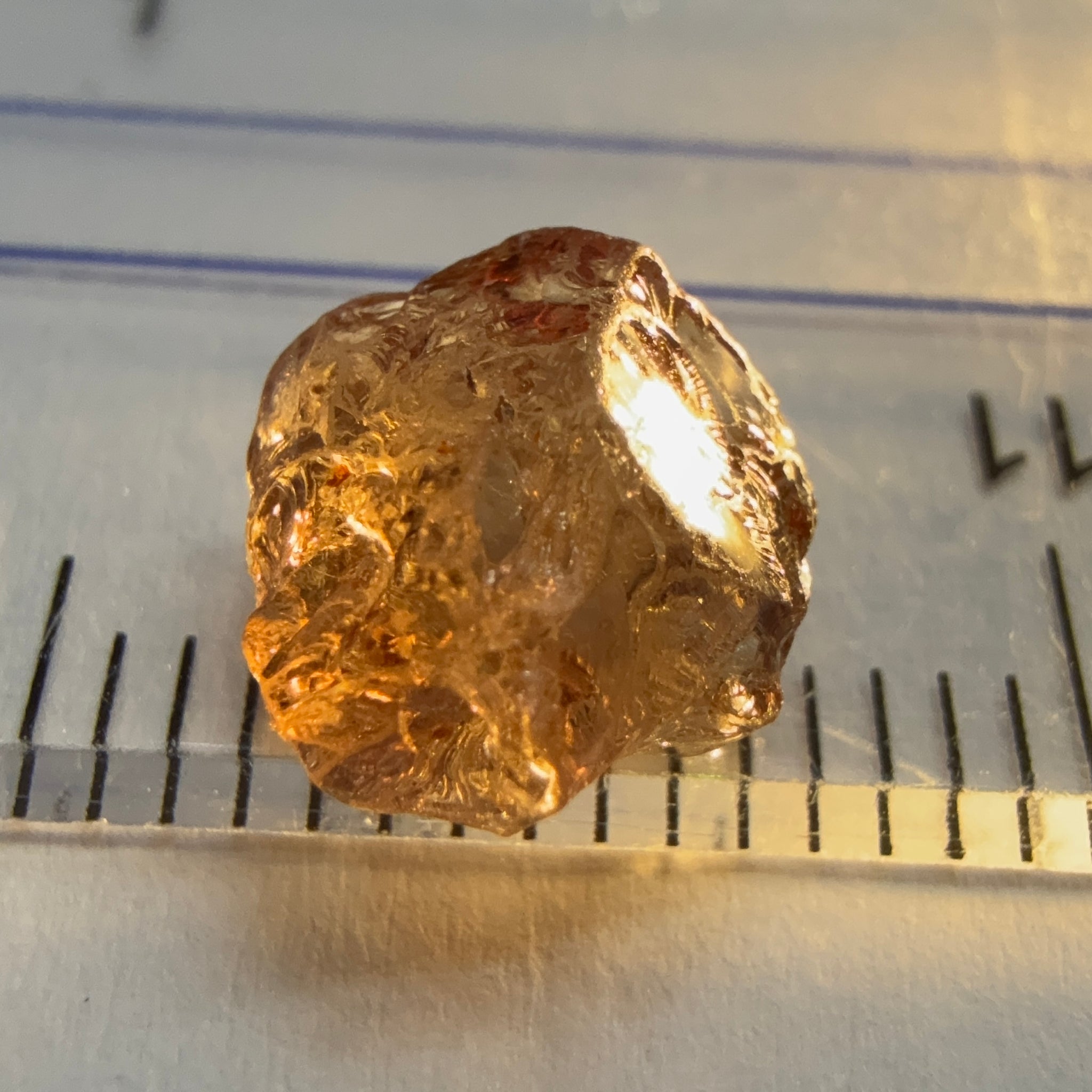 Colour Change Garnet, 2.71ct, Tanzania, Untreated Unheated, slight inclusions on the outside, rest clean