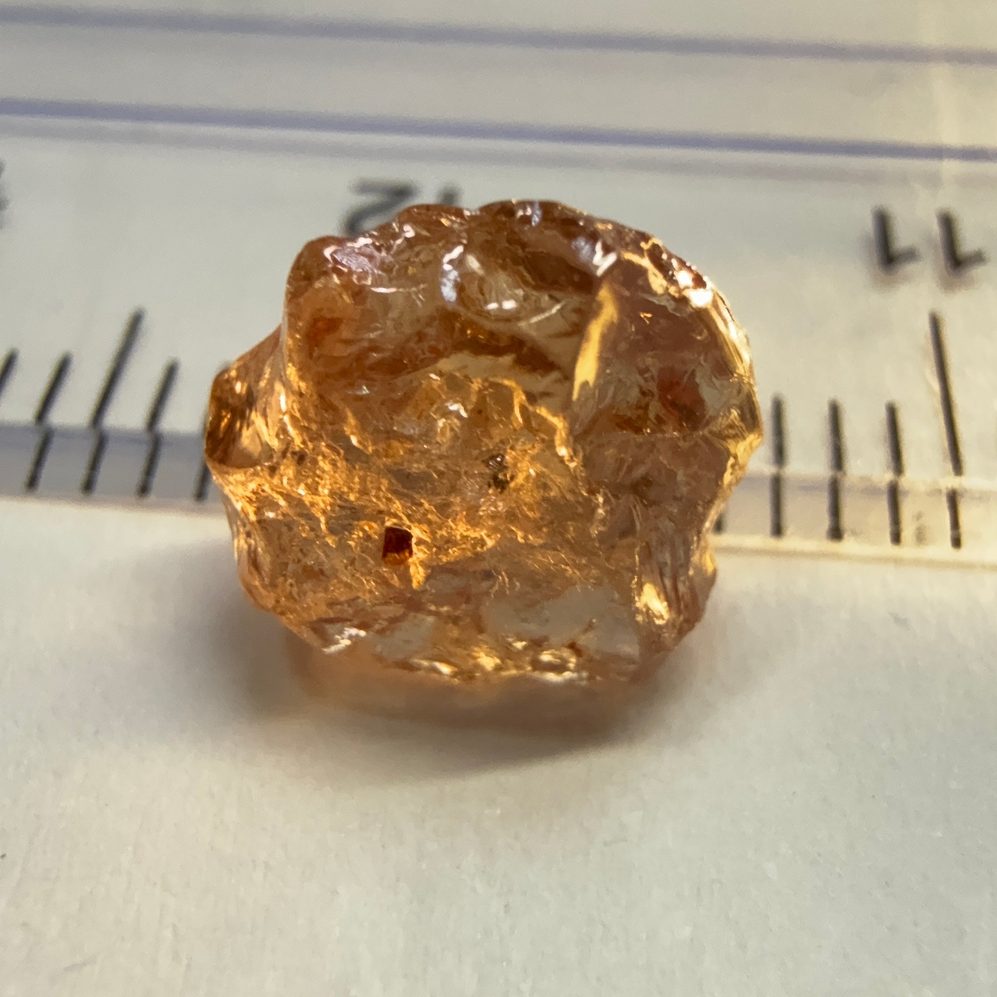 Colour Change Garnet, 2.71ct, Tanzania, Untreated Unheated, slight inclusions on the outside, rest clean