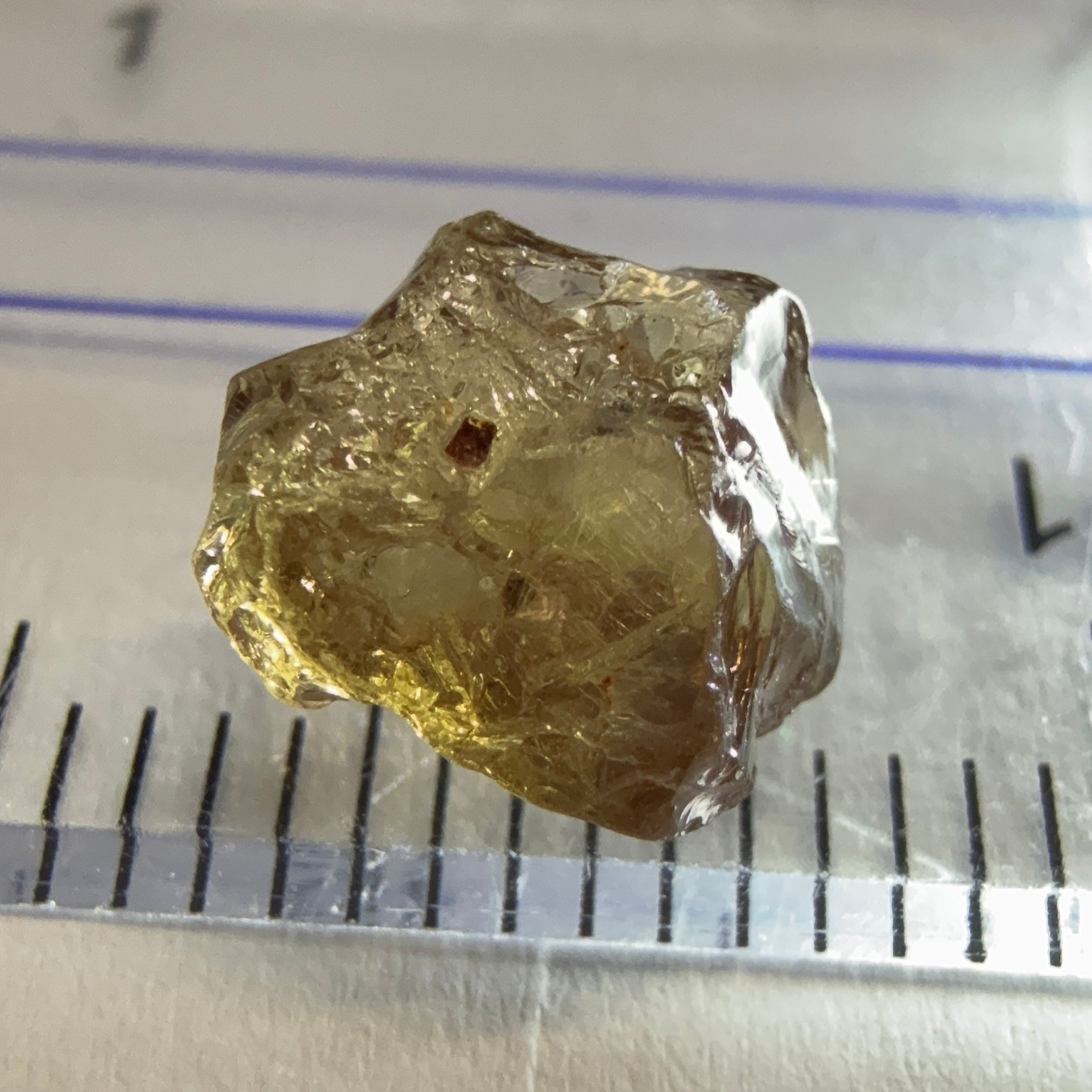 Colour Change Garnet, 2.71ct, Tanzania, Untreated Unheated, slight inclusions on the outside, rest clean