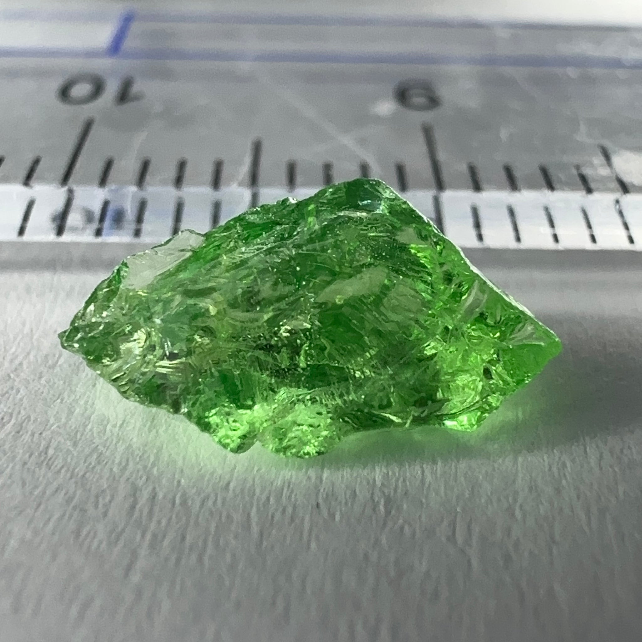 Tsavorite, 1.42ct, Tanzania, Untreated Unheated, slight veils