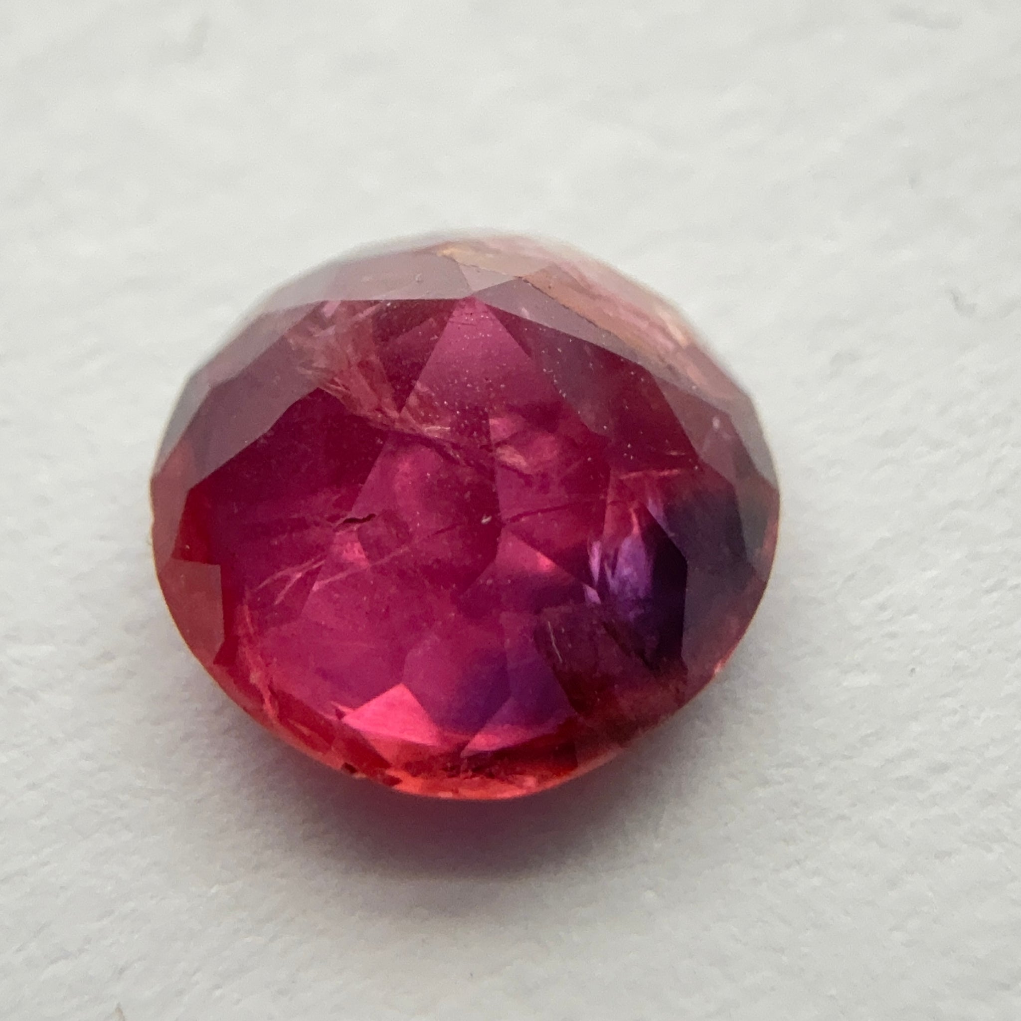 Winza Sapphire, native cut in Tanzania, 1.80ct, Winza, Tanzania, Untreated Unheated, pictures taken on a gem display ring, have a look