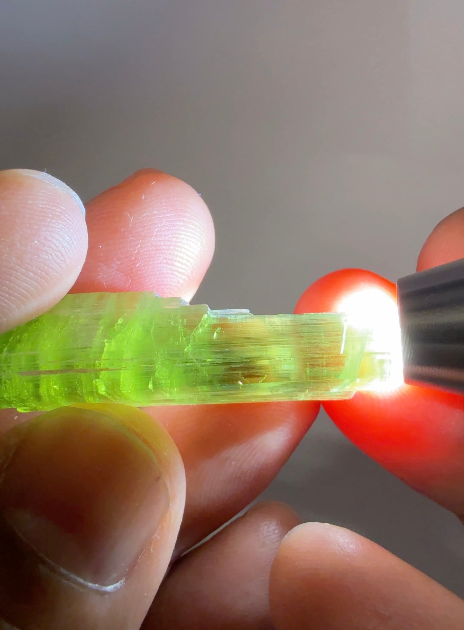 Gem Torch by Gemstone Masters, 6 function gem torch, strong power UV 365nm and 395nm, belt clip and 2 light focusing cones, 98% cri white bulb, 2-year warranty (excluding damage or wear and tear), we are the agents for this. Ships worldwide