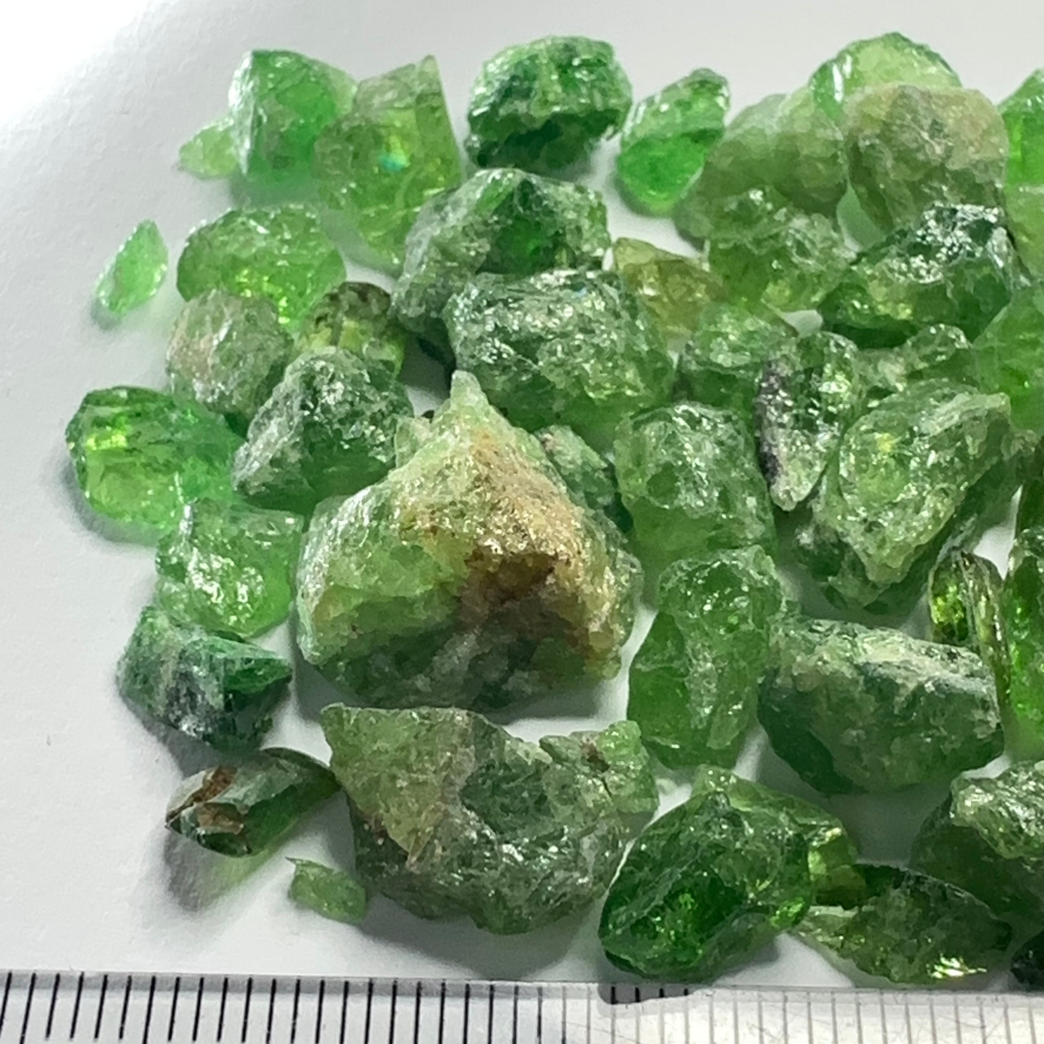 Tsavorite Lot, 39.90gm / 199.50ct, Tanzania, Untreated Unheated, heavily included, cab/specimen grade