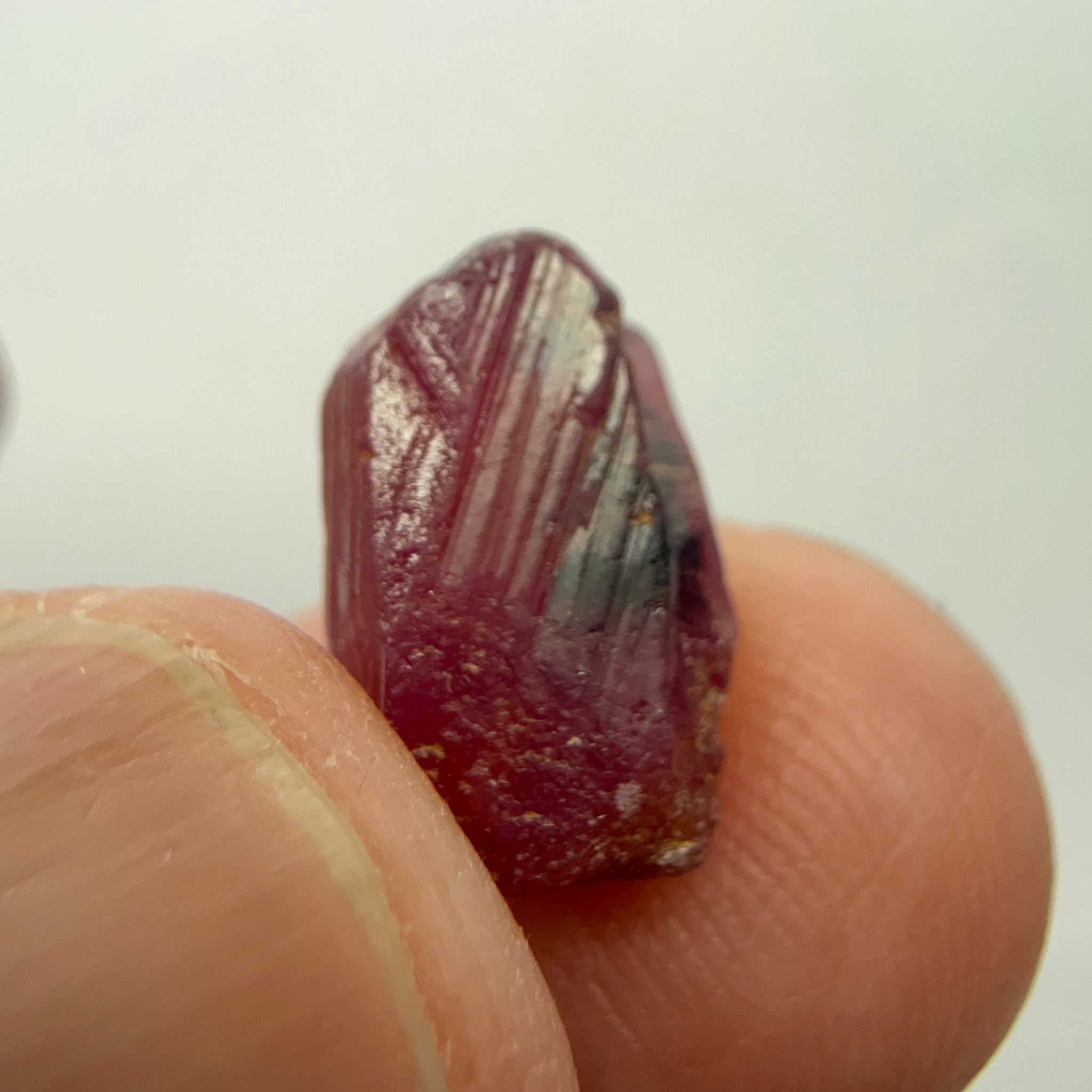 Winza Sapphire Crystal, 7.64ct, Winza Tanzania, see all sides in the pictures and video, superb etching, Untreated Unheated, 12.7 x 8.5 x 6.3mm