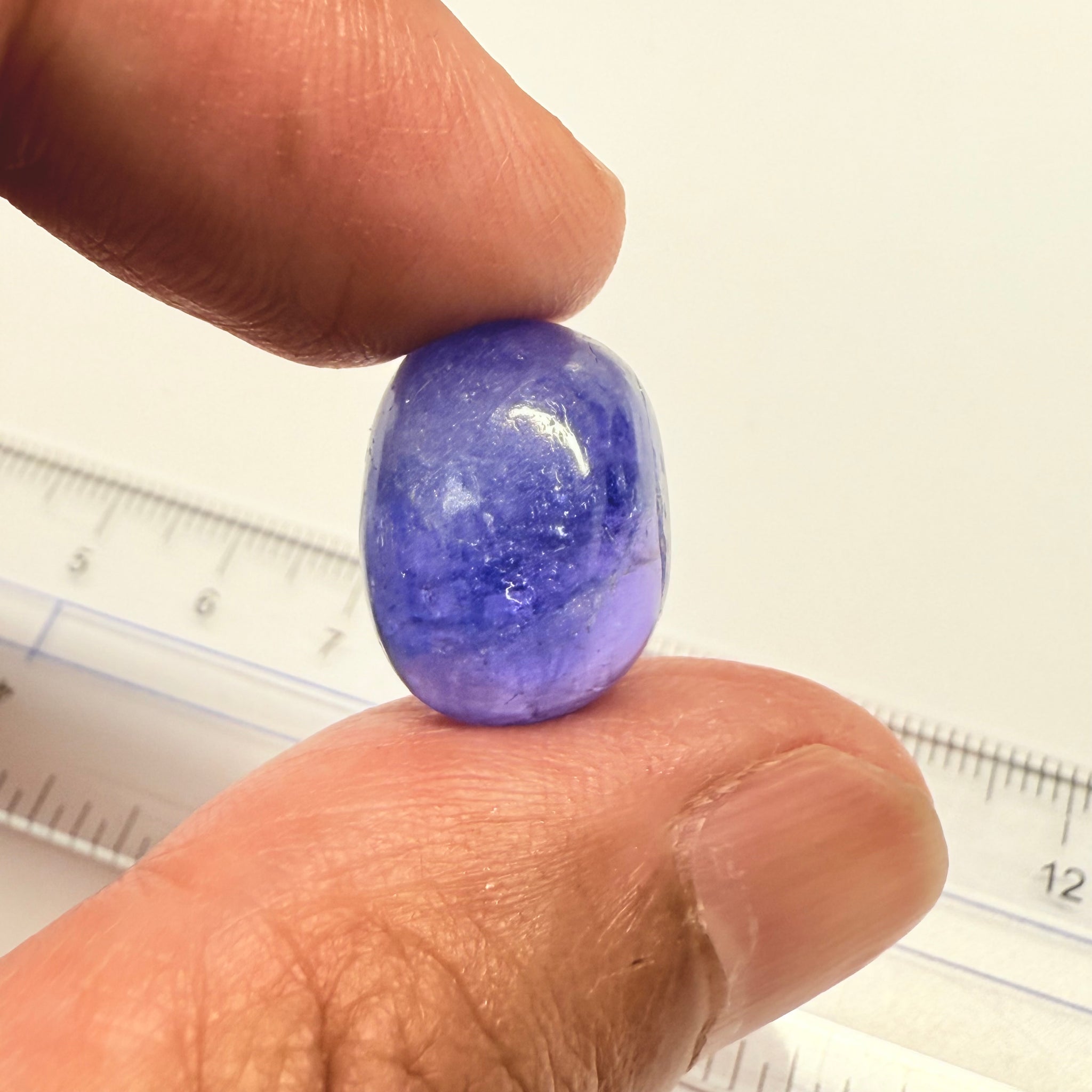 Tanzanite Cabochon, 19.38ct, Tanzania, gently heated