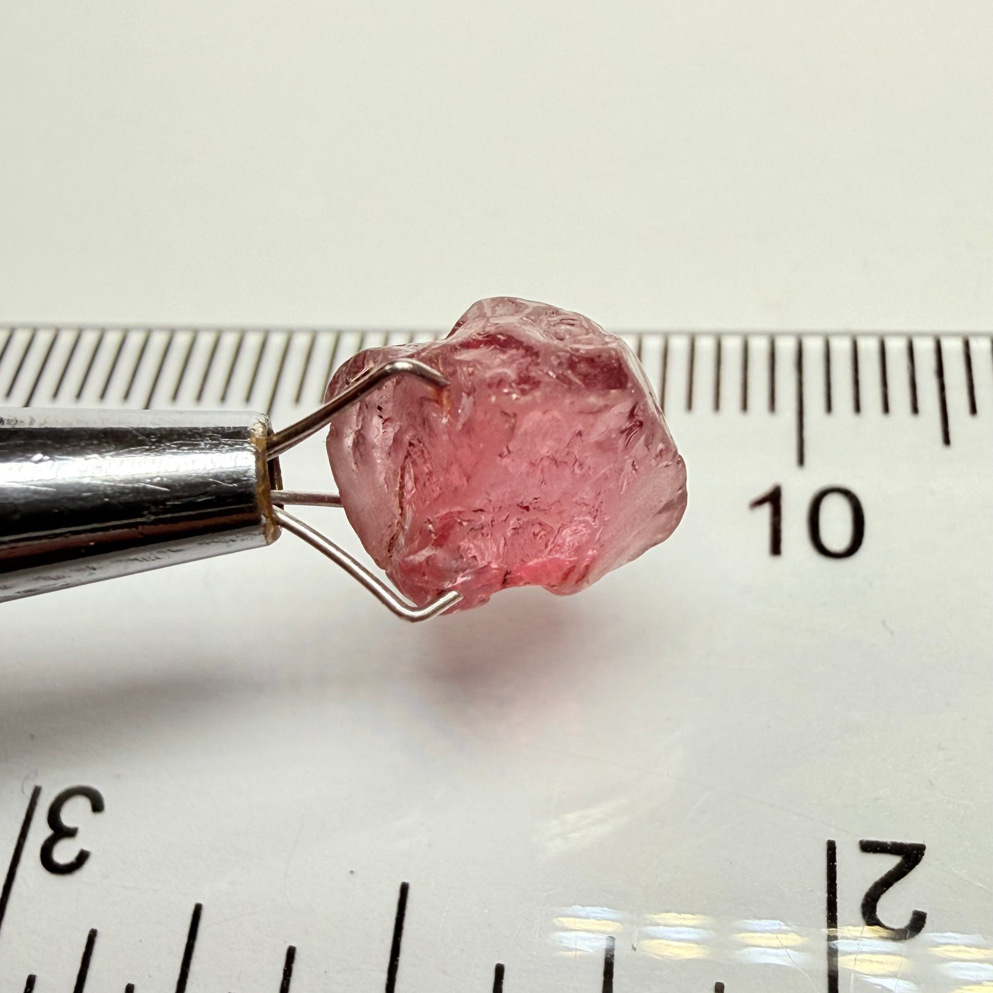 Colour Change Garnet, 4.47ct, Tanzania, Untreated Unheated, slight black crystal inclusions on the outer skin on one end, 1 ish mm into one side.  Rest vvs-if