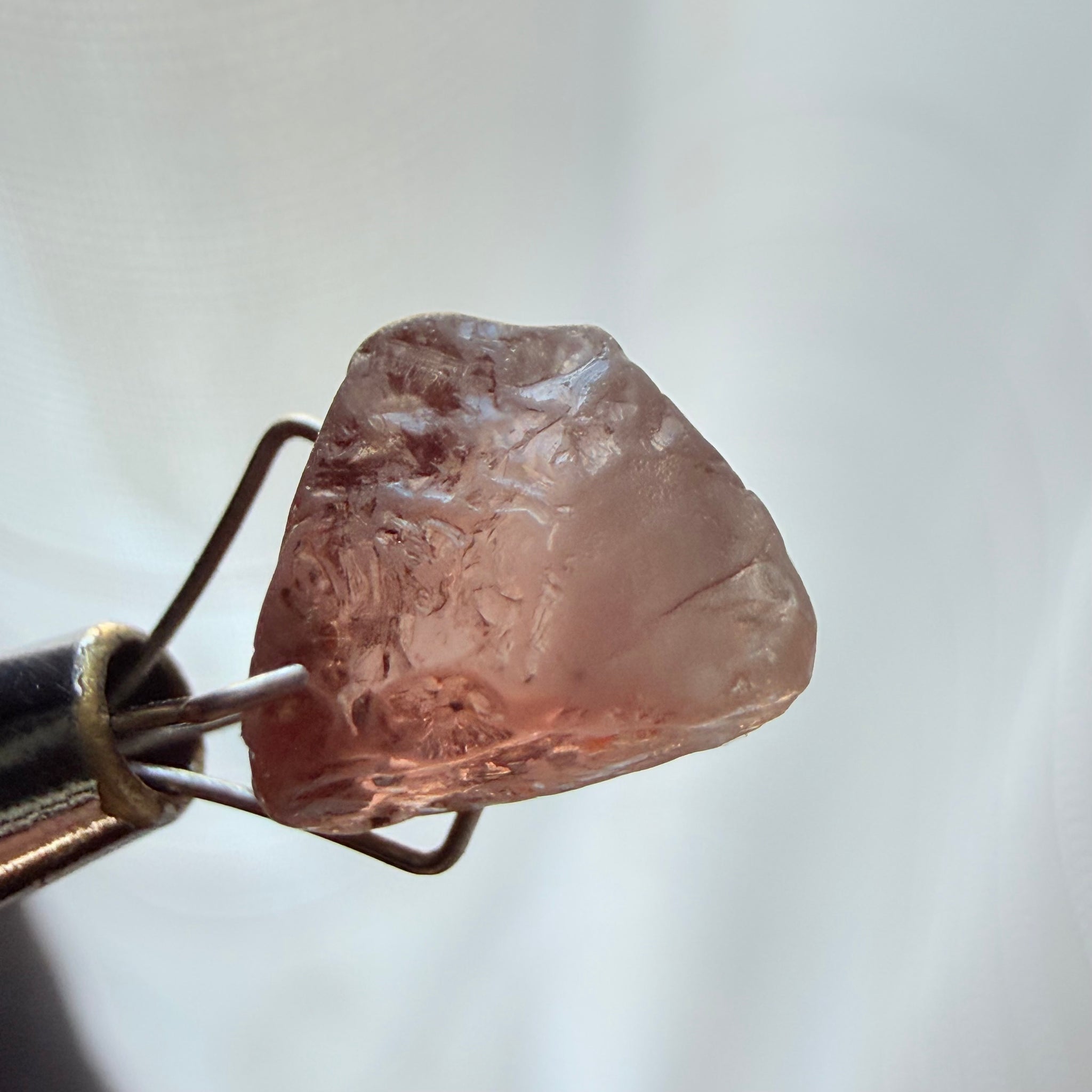 Colour Change Garnet, 4.47ct, Tanzania, Untreated Unheated, slight black crystal inclusions on the outer skin on one end, 1 ish mm into one side.  Rest vvs-if