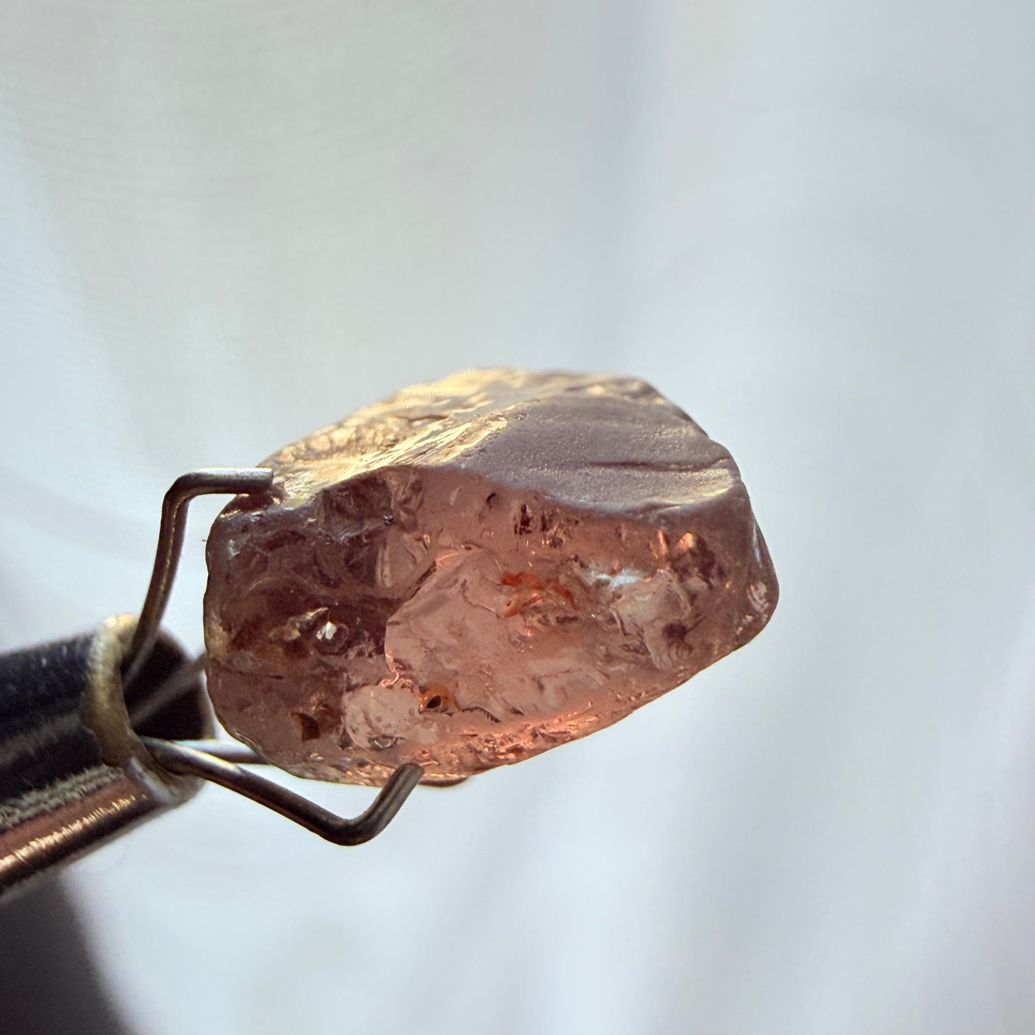 Colour Change Garnet, 4.47ct, Tanzania, Untreated Unheated, slight black crystal inclusions on the outer skin on one end, 1 ish mm into one side.  Rest vvs-if