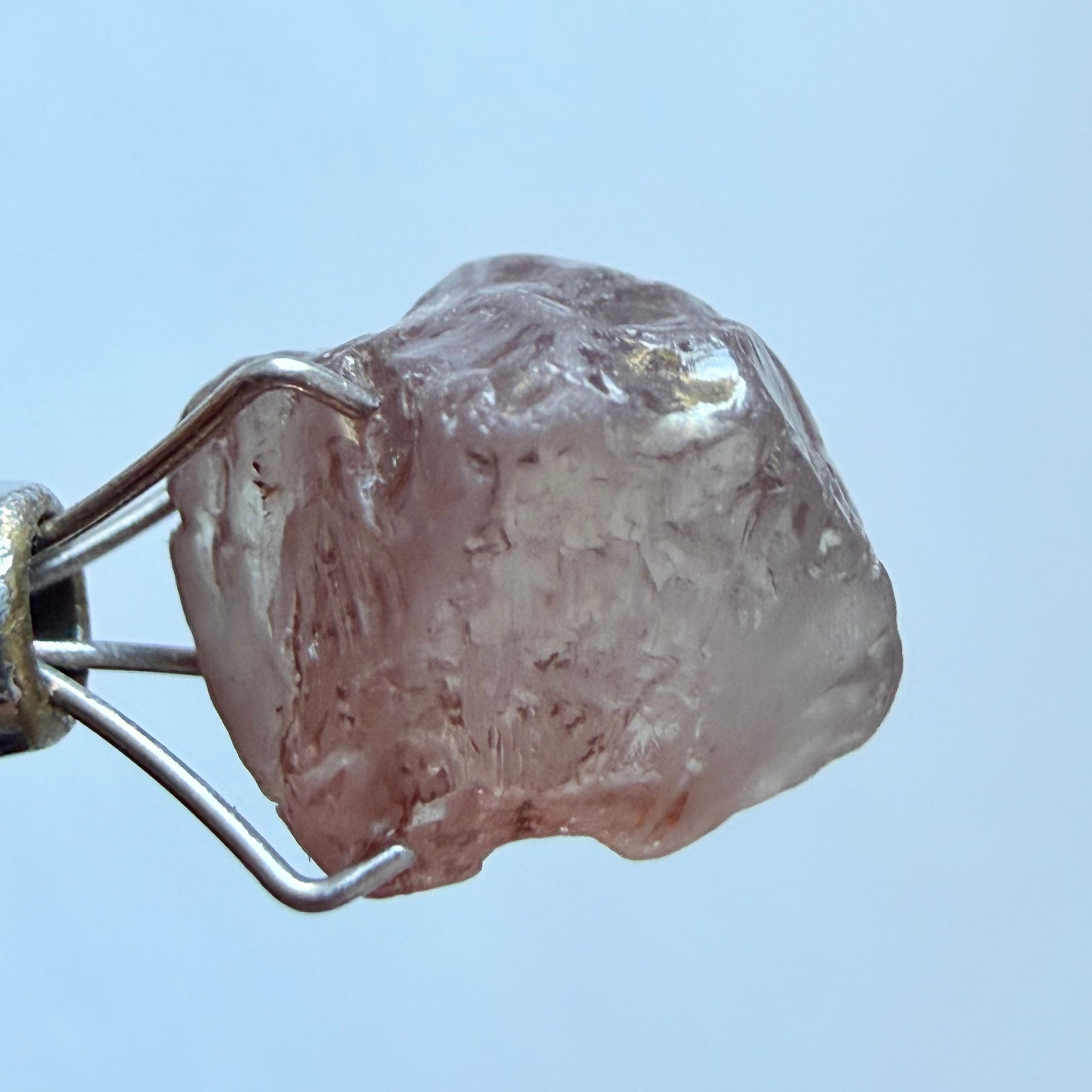 Colour Change Garnet, 4.47ct, Tanzania, Untreated Unheated, slight black crystal inclusions on the outer skin on one end, 1 ish mm into one side.  Rest vvs-if