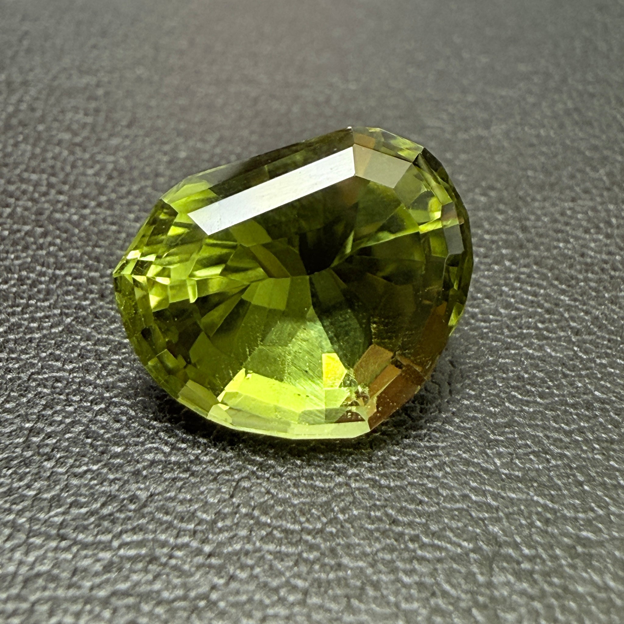 Tourmaline, fancy cut, 3.20ct, Tanzania, Untreated Unheated