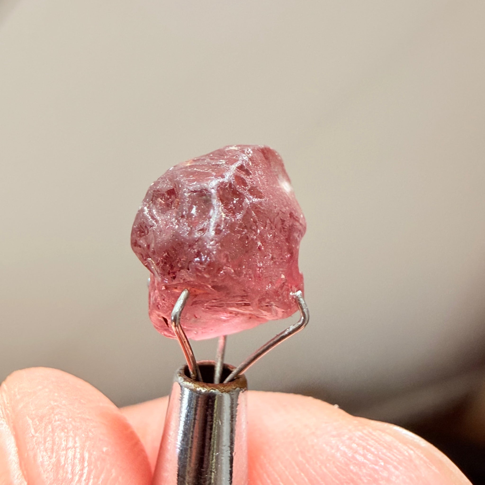 Colour Change Garnet, 4.47ct, Tanzania, Untreated Unheated, slight black crystal inclusions on the outer skin on one end, 1 ish mm into one side.  Rest vvs-if