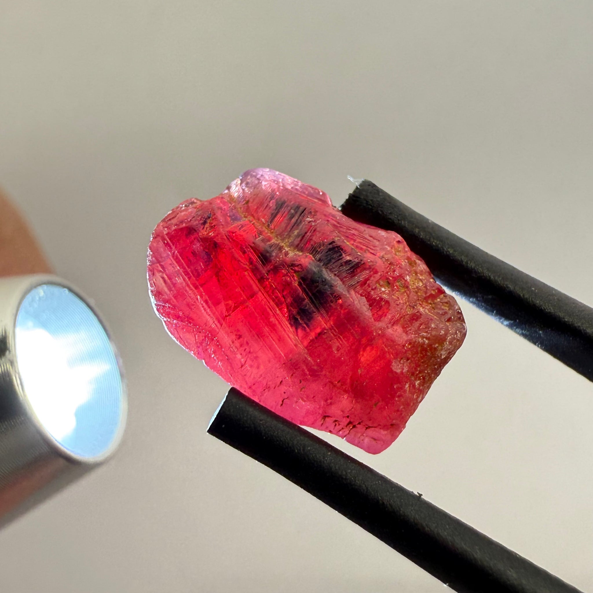 Winza Sapphire Crystal, 7.64ct, Winza Tanzania, see all sides in the pictures and video, superb etching, Untreated Unheated, 12.7 x 8.5 x 6.3mm