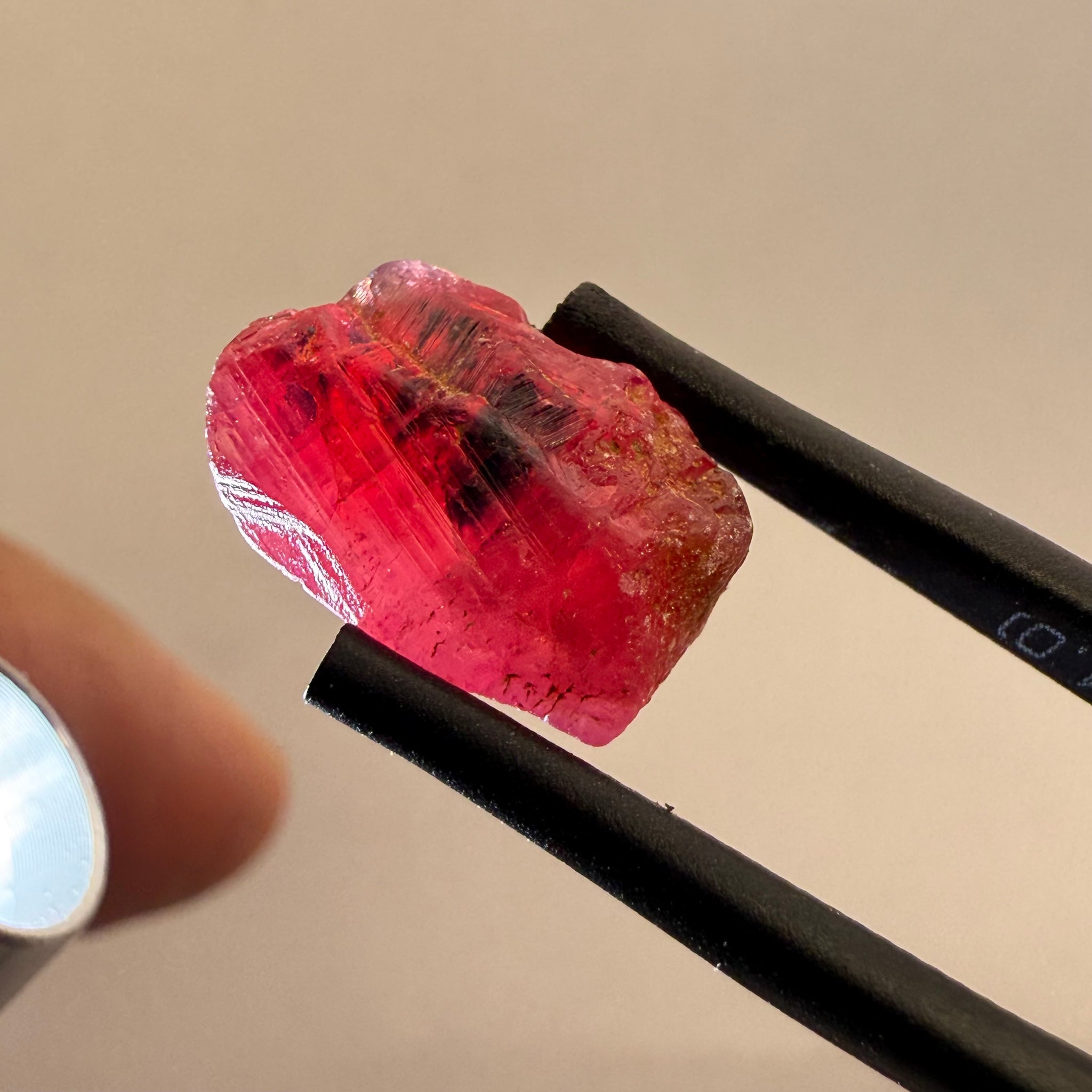 Winza Sapphire Crystal, 7.64ct, Winza Tanzania, see all sides in the pictures and video, superb etching, Untreated Unheated, 12.7 x 8.5 x 6.3mm