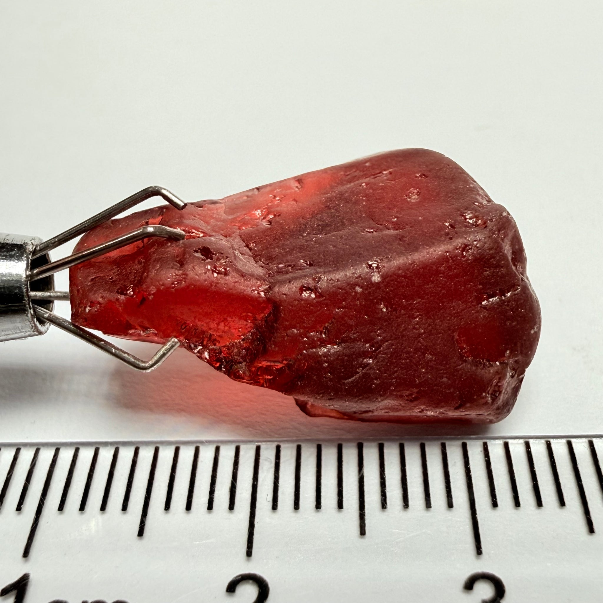 Umba Garnet, 22.67ct, Umba Tanzania, Untreated Unheated, vvs, mark shape, darkish tone