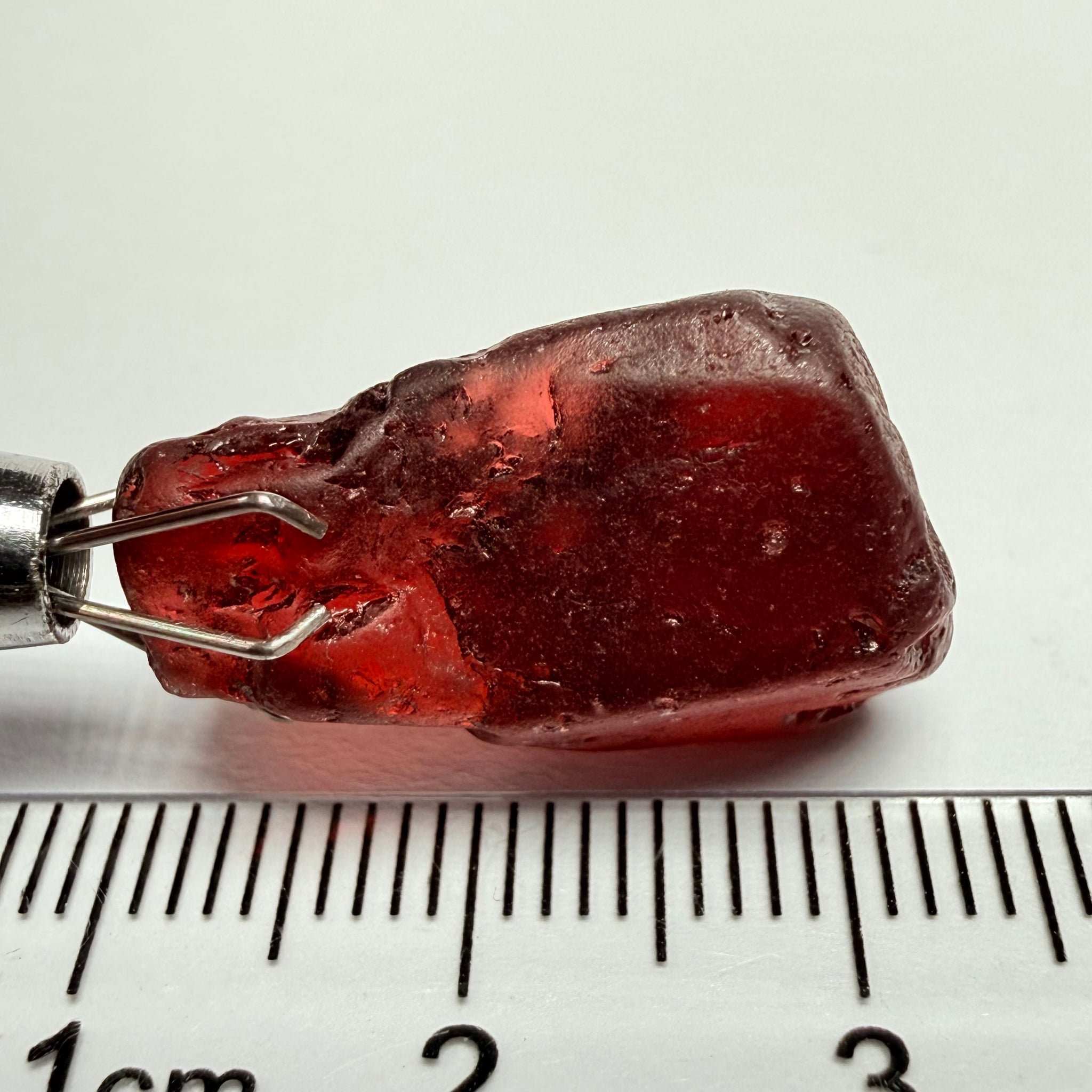 Umba Garnet, 22.67ct, Umba Tanzania, Untreated Unheated, vvs, mark shape, darkish tone