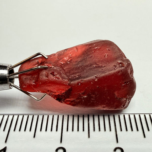 Umba Garnet, 22.67ct, Umba Tanzania, Untreated Unheated, vvs, mark shape, darkish tone