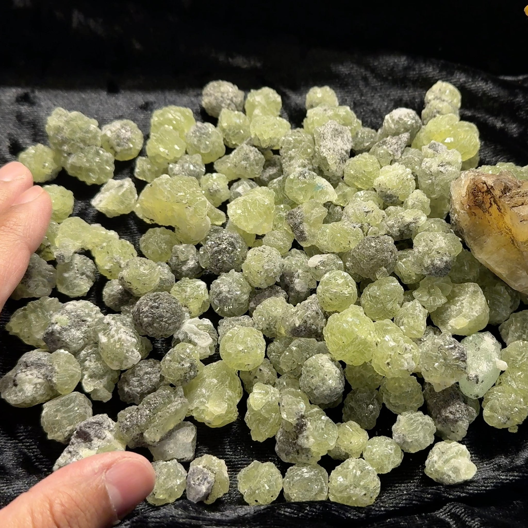 Prehnite Crystal Wholesale Lot, 710gm, Merelani, Tanzania, mined with Tanzanite, Unheated Untreated, still with mine dirt, needs to be washed