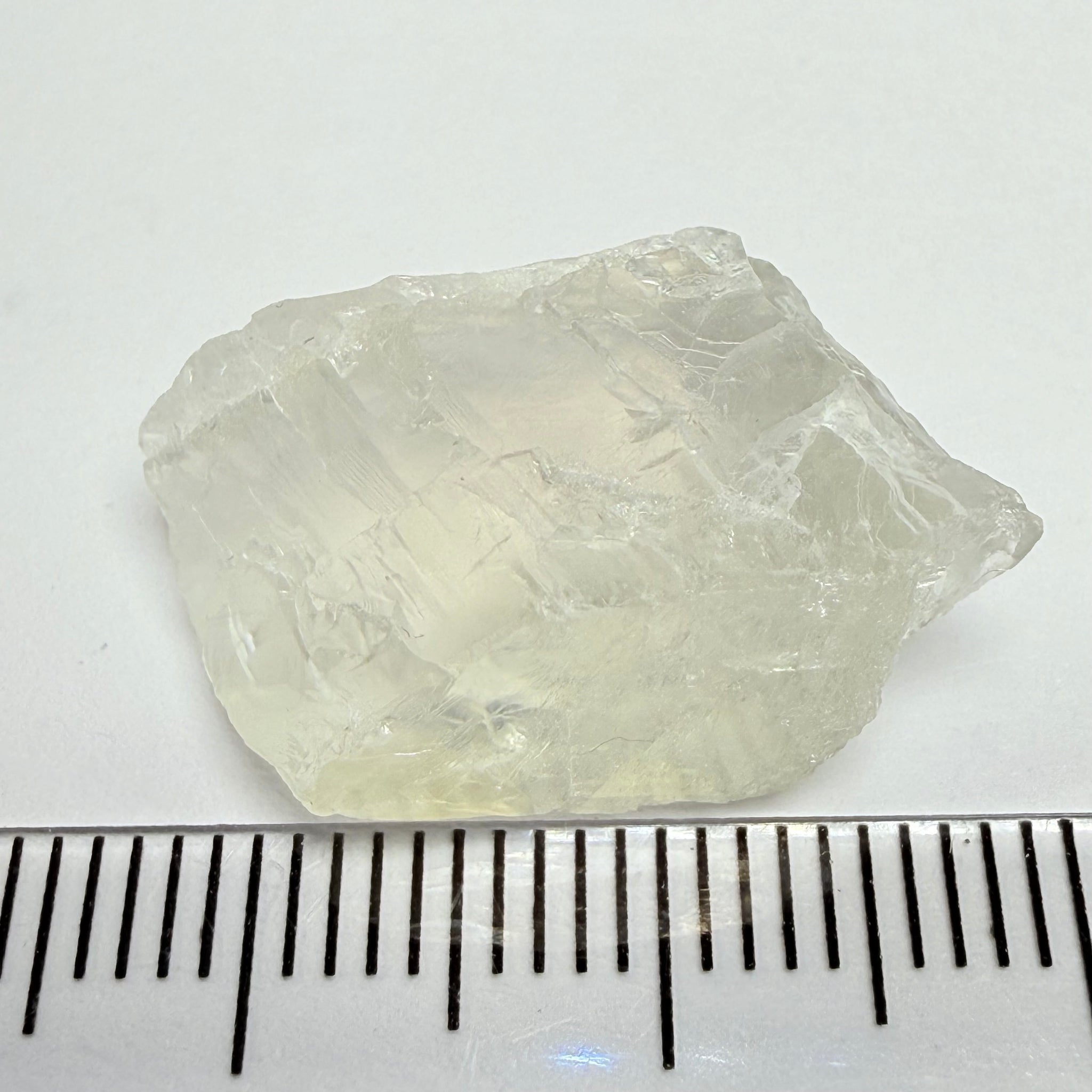 Blue Sheen Moonstone, 16.97ct, Tanzania, Untreated Unheated, mark the angle of the Sheen, I would suggest slicing it in 2, orientating it correctly and getting 2 identical stones from it, it’s clear inside
