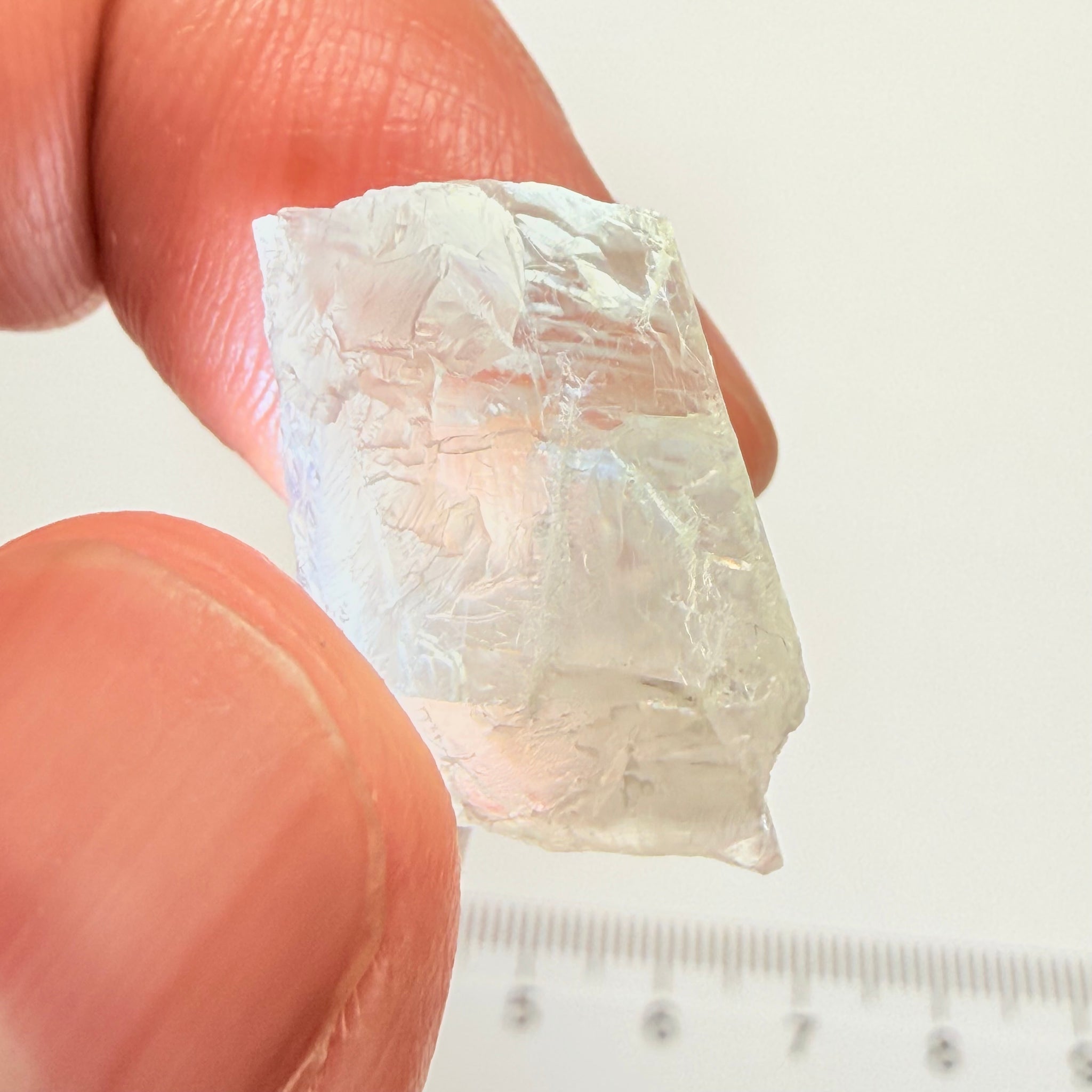 Blue Sheen Moonstone, 16.97ct, Tanzania, Untreated Unheated, mark the angle of the Sheen, I would suggest slicing it in 2, orientating it correctly and getting 2 identical stones from it, it’s clear inside