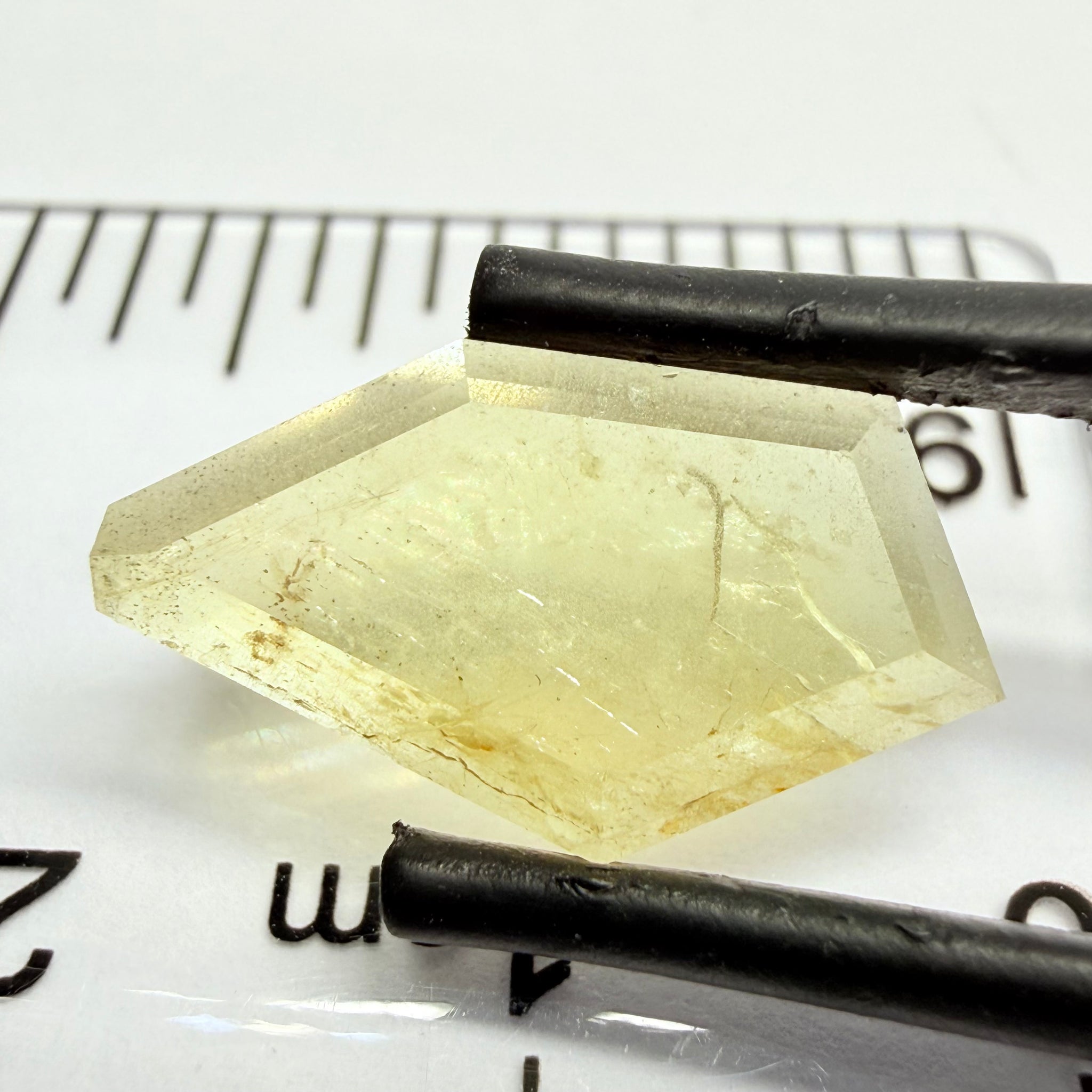 Yellow Sapphire, fancy tablet cut, 4.50ct, Umba Valley, Tanzania, Yellow Sapphire, Untreated Unheated