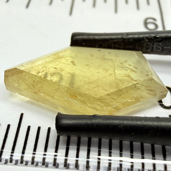 Yellow Sapphire, fancy tablet cut, 4.50ct, Umba Valley, Tanzania, Yellow Sapphire, Untreated Unheated