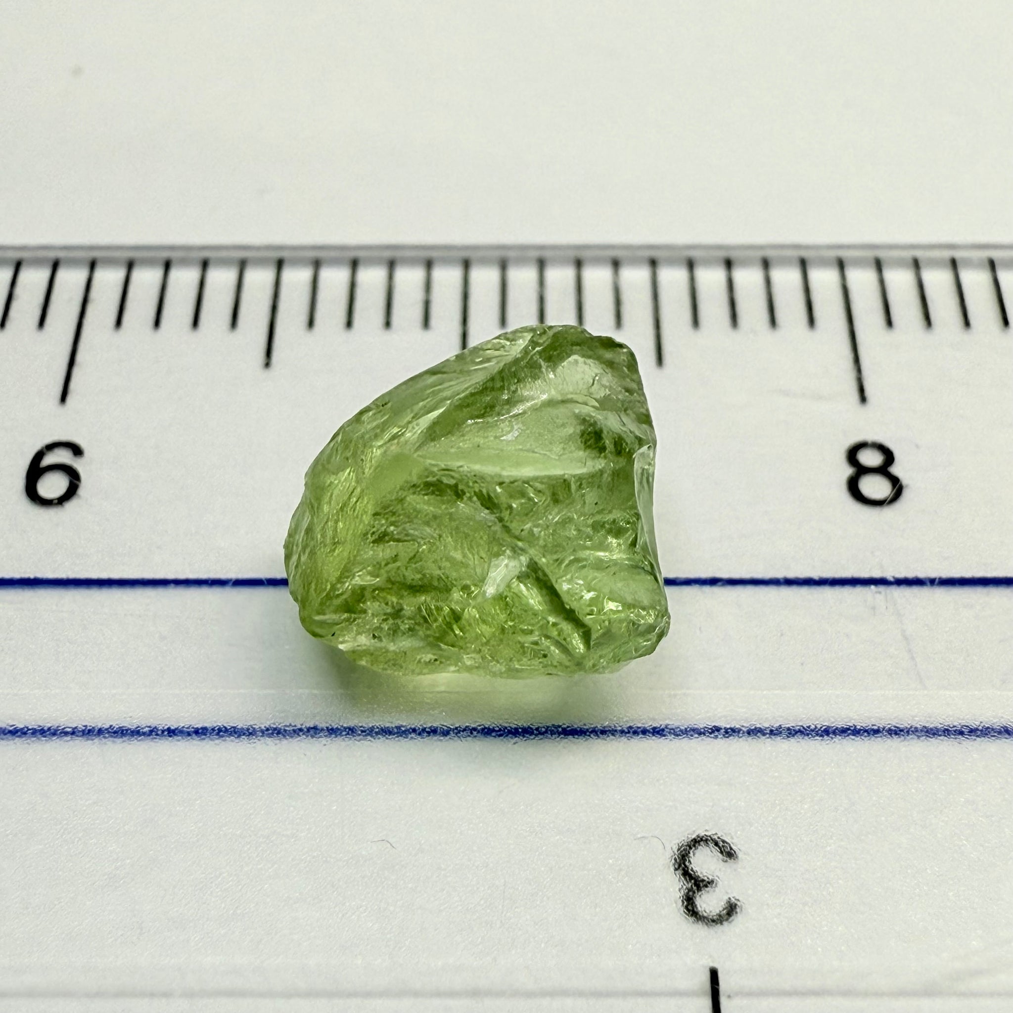 Tsavorite Garnet, 3.28ct, Tanzania, Untreated Unheated, veils and some tiny black spots, see pics