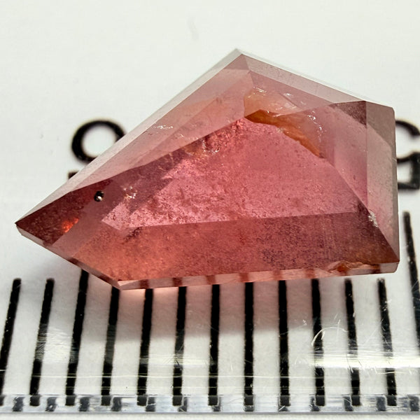 Sapphire, fancy tablet cut, 3.17ct, Umba Valley, Tanzania, Untreated Unheated