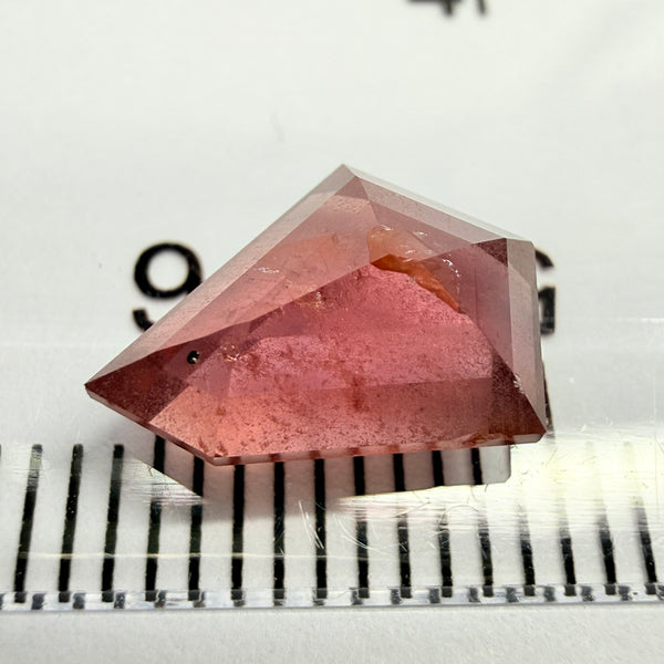 Sapphire, fancy tablet cut, 3.17ct, Umba Valley, Tanzania, Untreated Unheated
