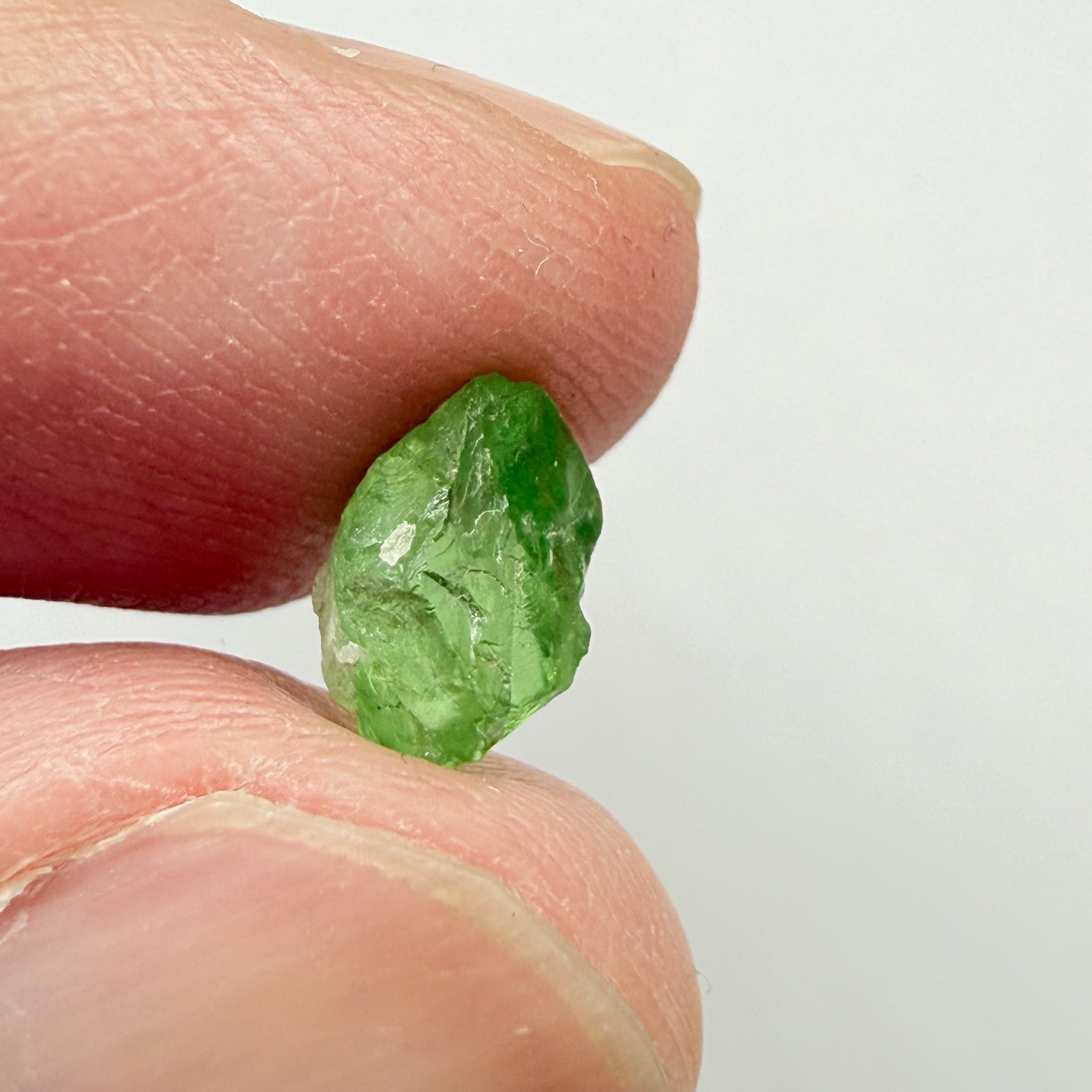 Tsavorite Garnet, 2.16ct, Tanzania, Untreated Unheated, veils