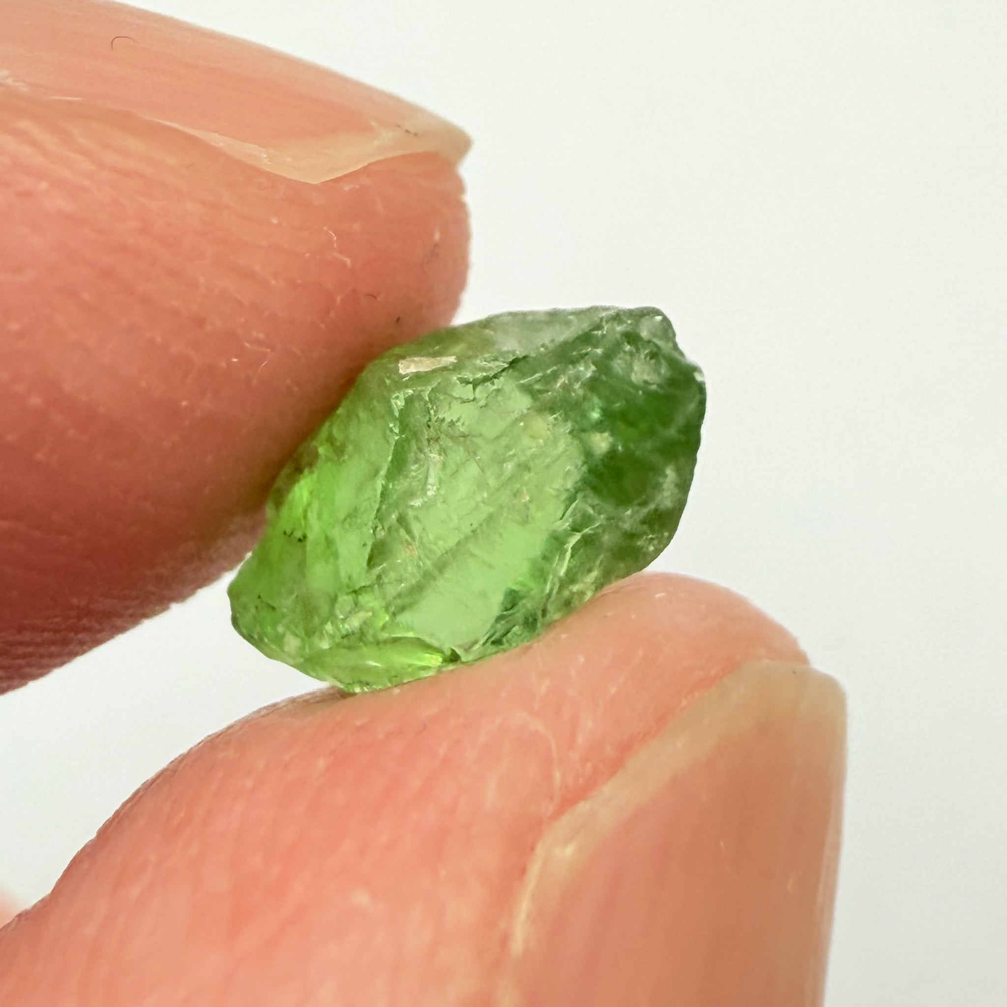 Tsavorite Garnet, 2.16ct, Tanzania, Untreated Unheated, veils
