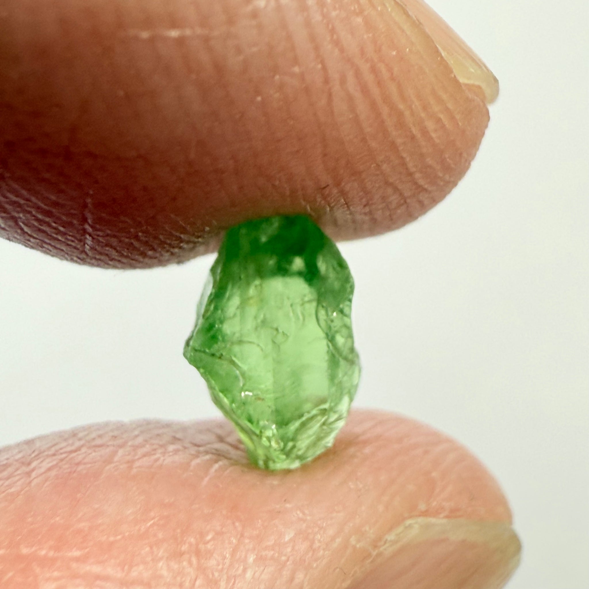 Tsavorite Garnet, 2.16ct, Tanzania, Untreated Unheated, veils