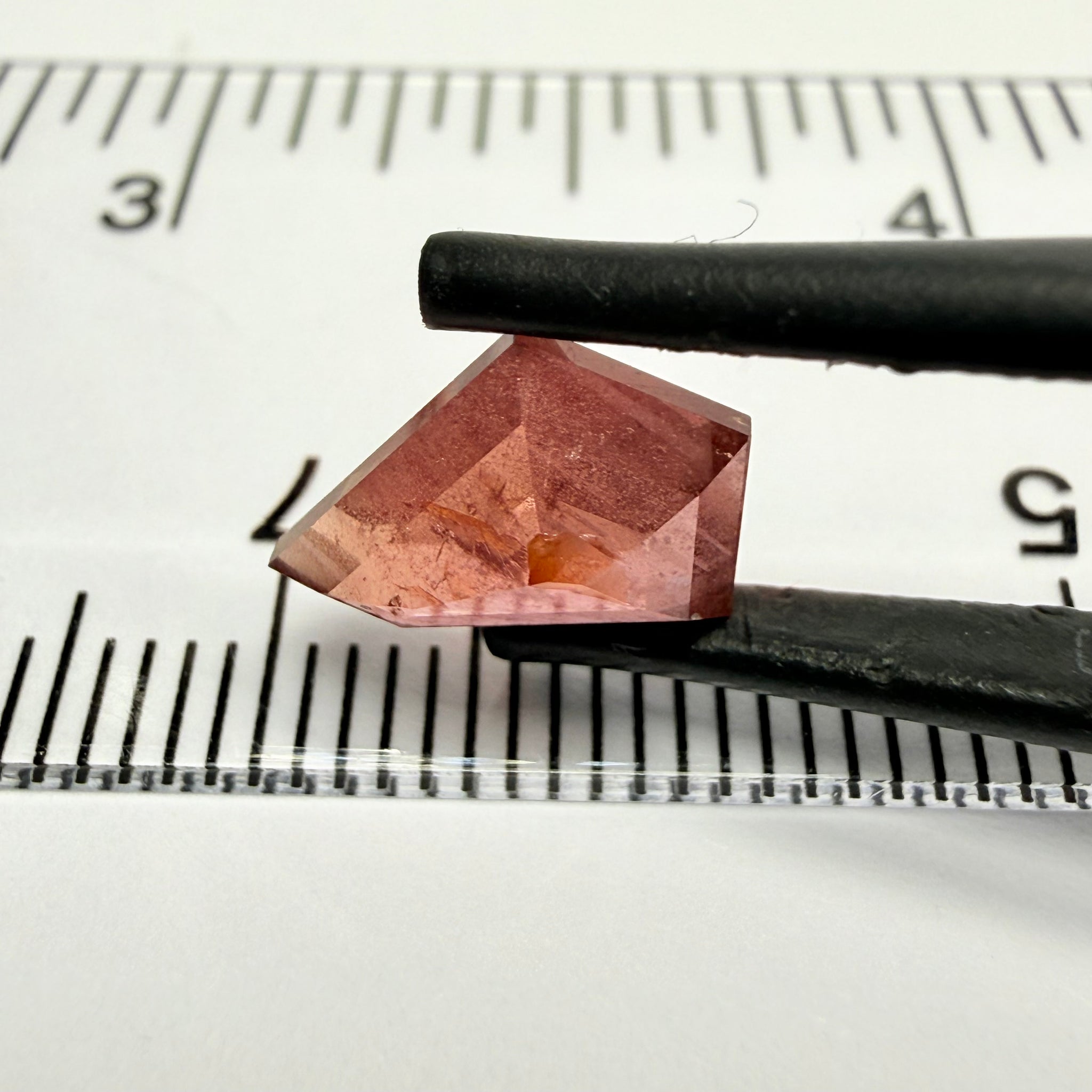 Sapphire, fancy tablet cut, 3.17ct, Umba Valley, Tanzania, Untreated Unheated