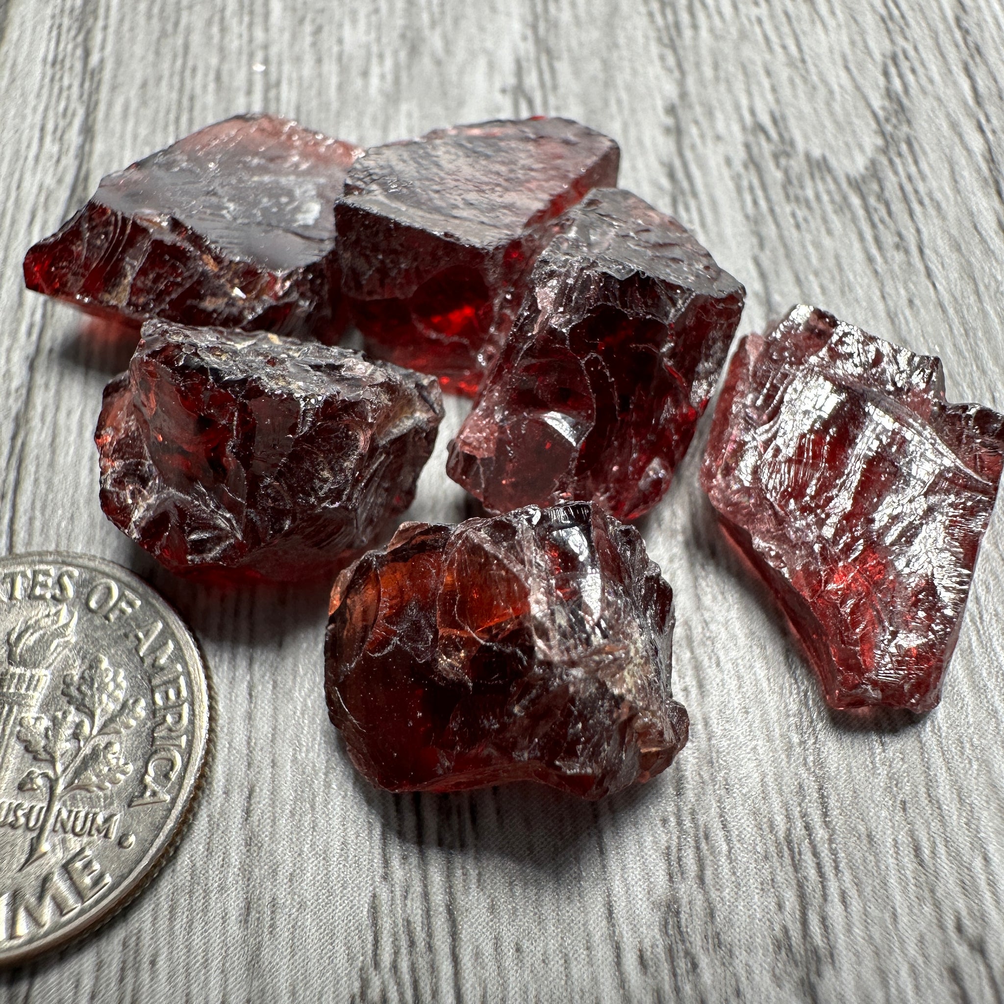 Red Garnet Lot, 86.12ct, 11.19ct - 16.13ct, clean with slight inclusions on the outside, Untreated Unheated