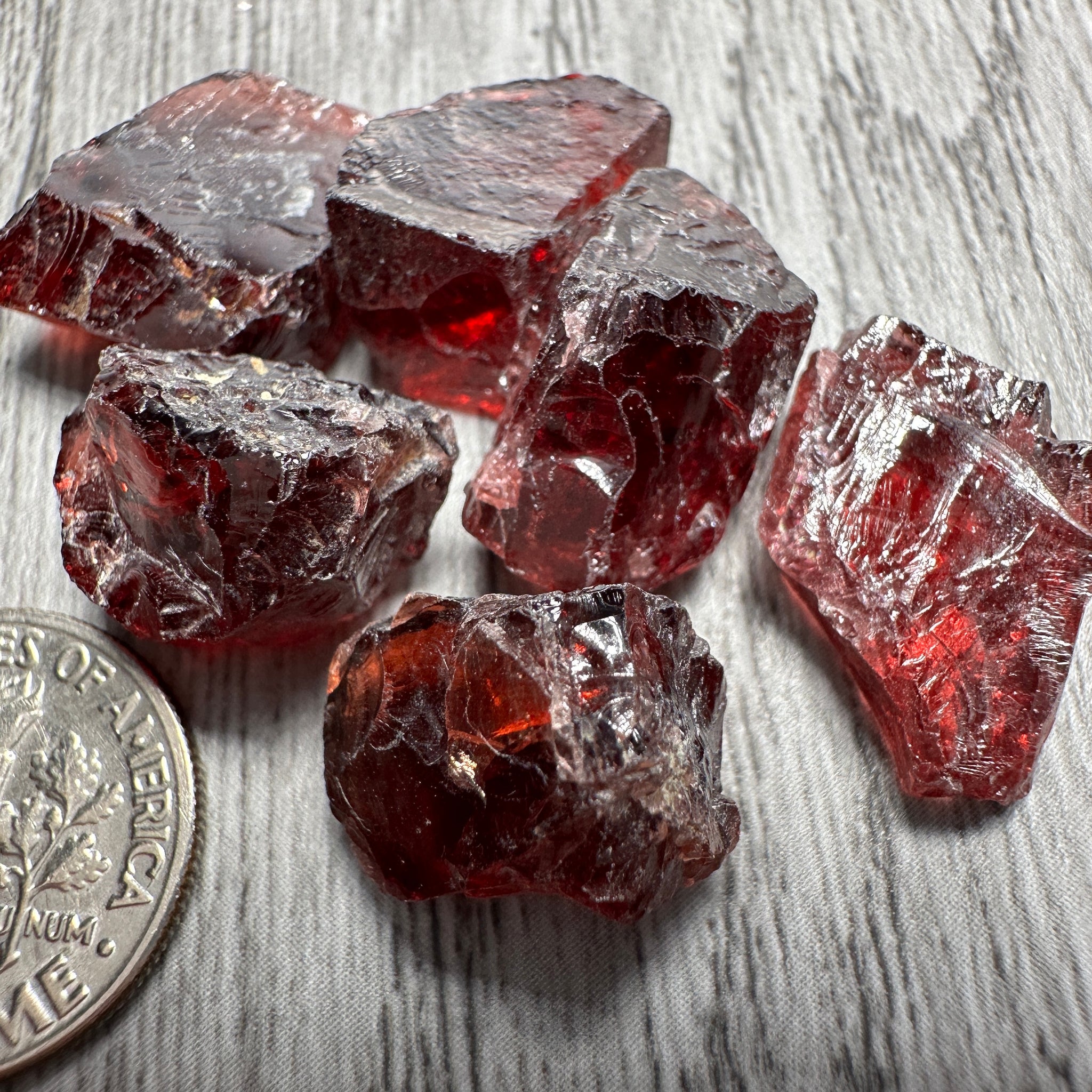 Red Garnet Lot, 86.12ct, 11.19ct - 16.13ct, clean with slight inclusions on the outside, Untreated Unheated