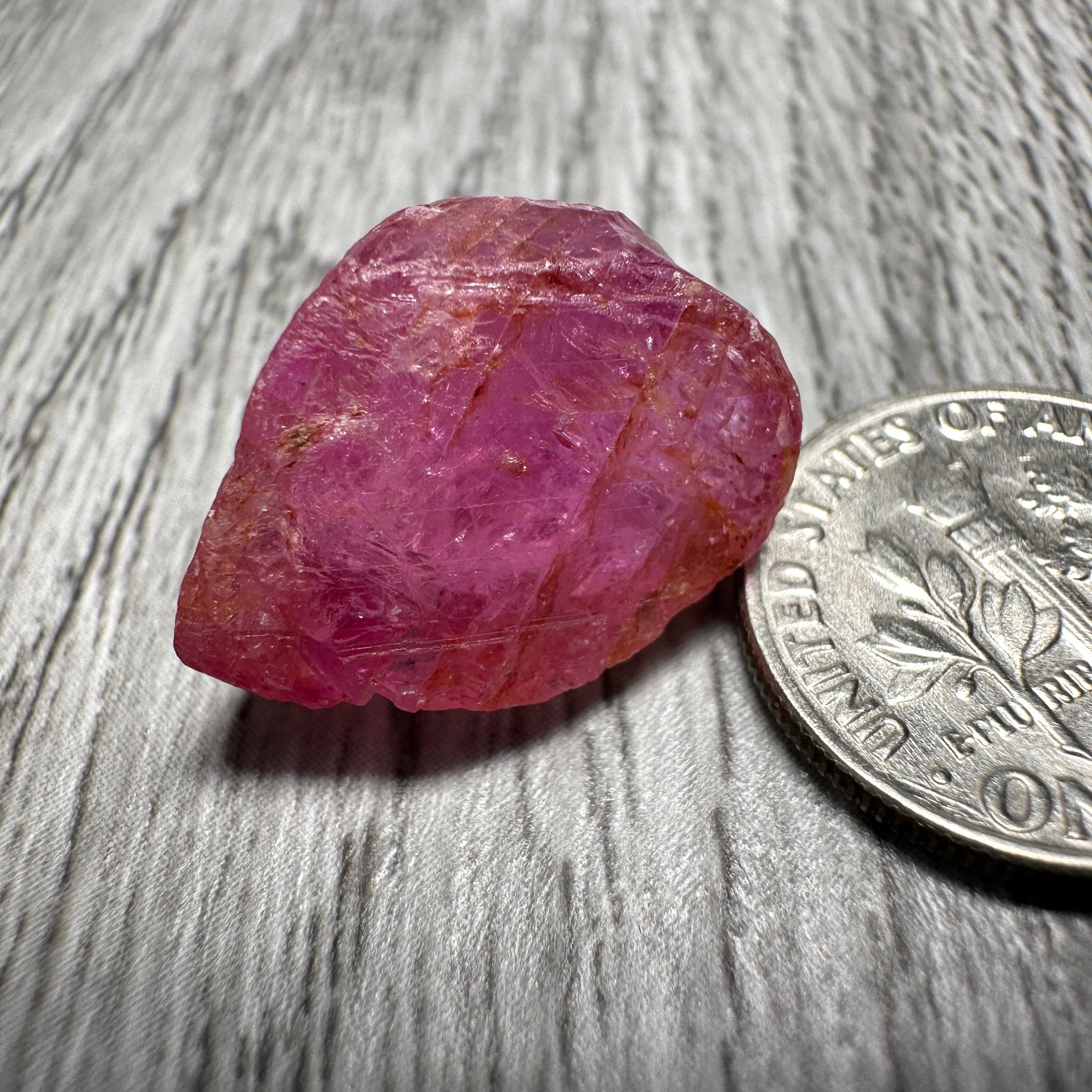 Sapphire Ruby Crystal, 20.23ct, Morogoro, Tanzania, Untreated Unheated. 18 x 12 x 9 mm, specimen/cab or facet it