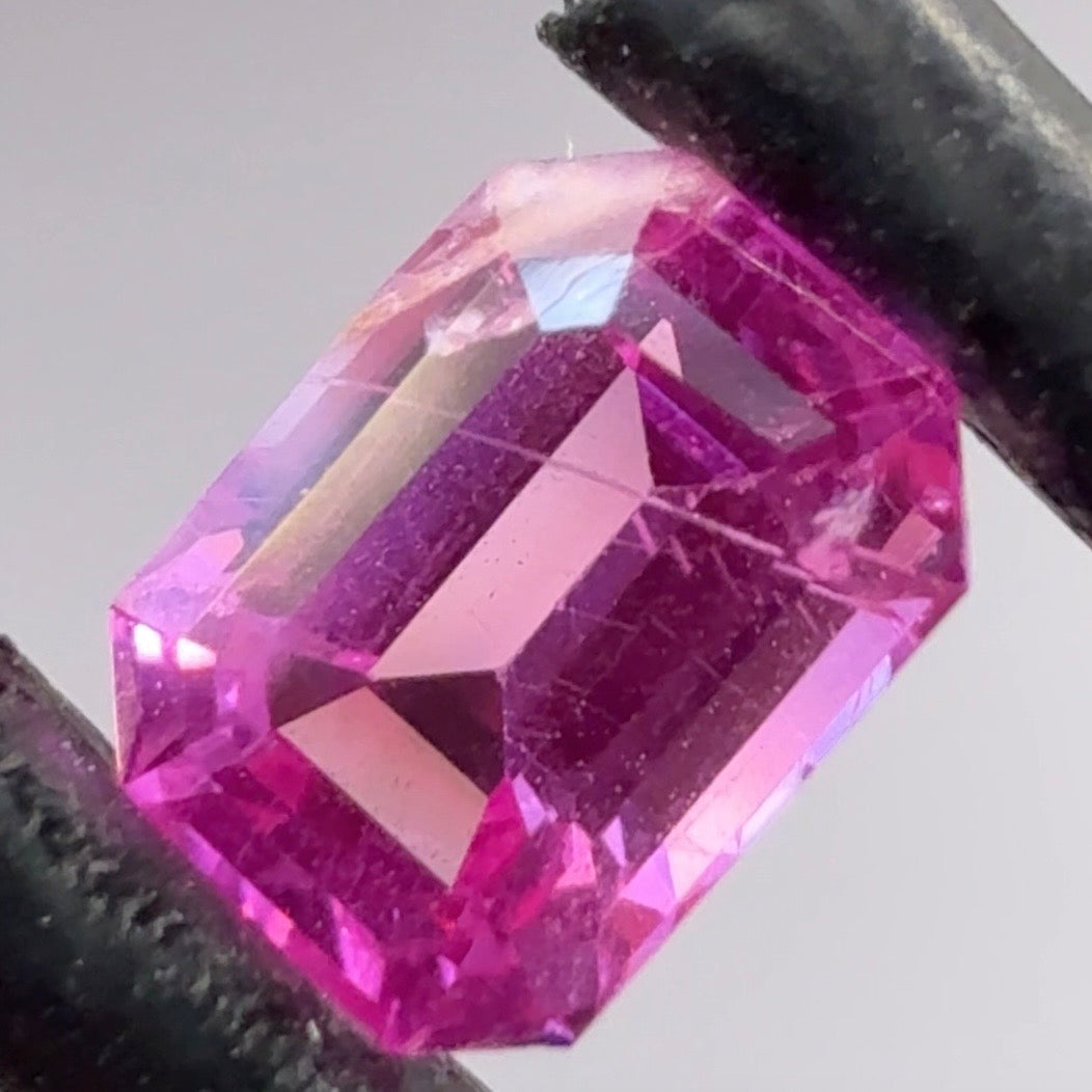 Sapphire, 0.49ct, Tanzania, Untreated Unheated, colour seems to be both reddish and pinkish at the same time
