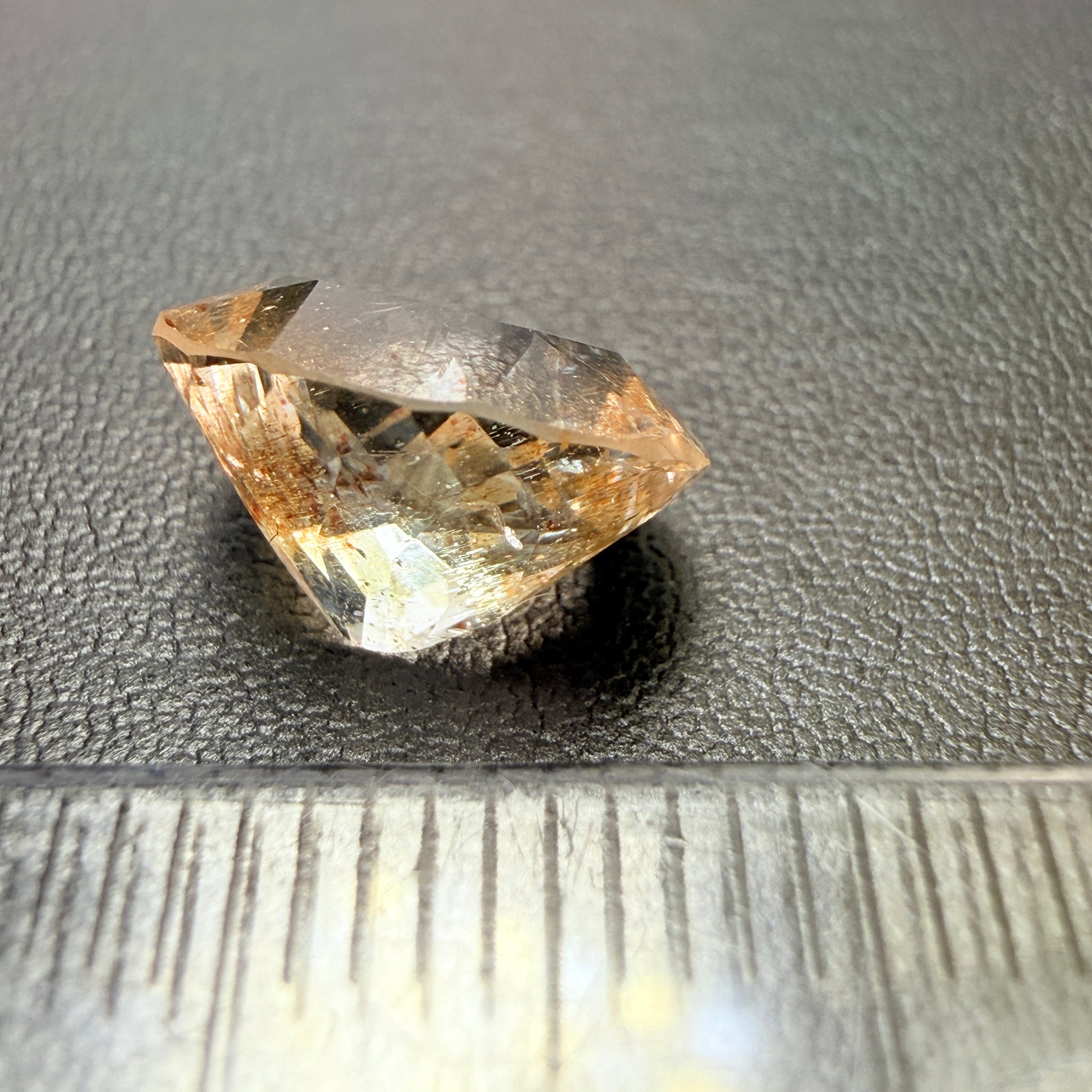 Confetti Sunstone, 3.30ct, Tanzania, Untreated Unheated