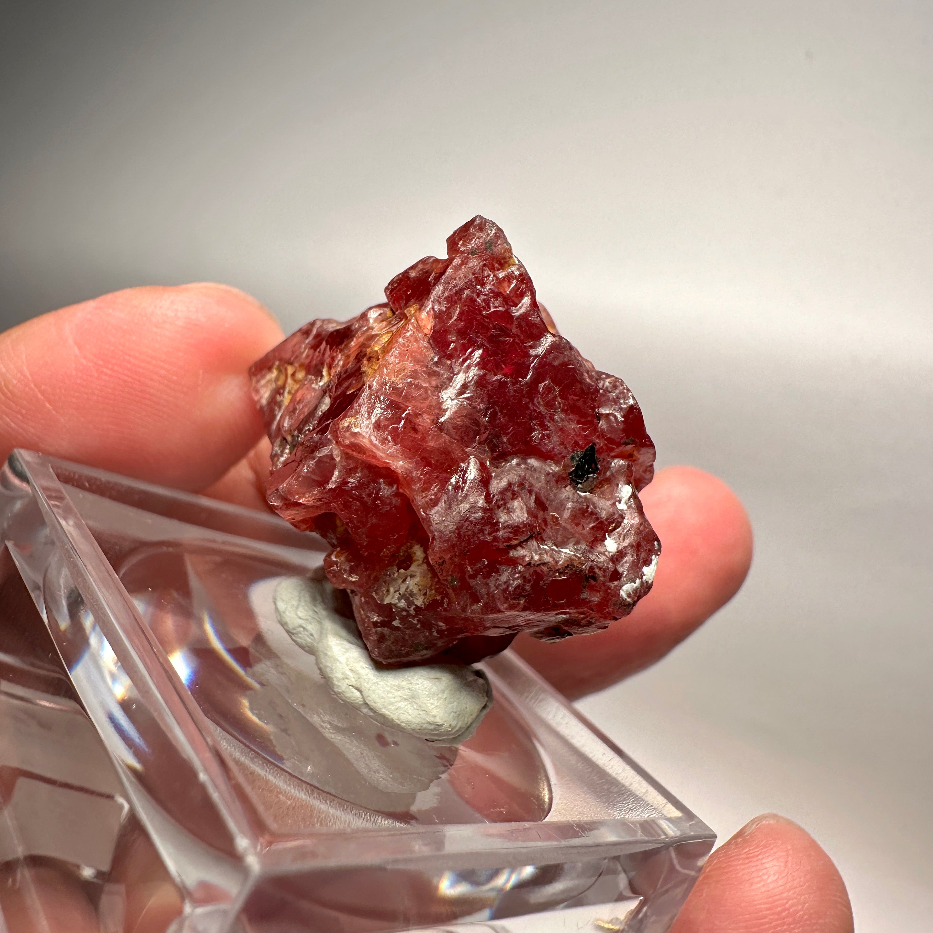 94.21ct Mahenge Spinel Crystal, Mahenge, Tanzania, Untreated Unheated. 29 x 23.9 x 24 mm