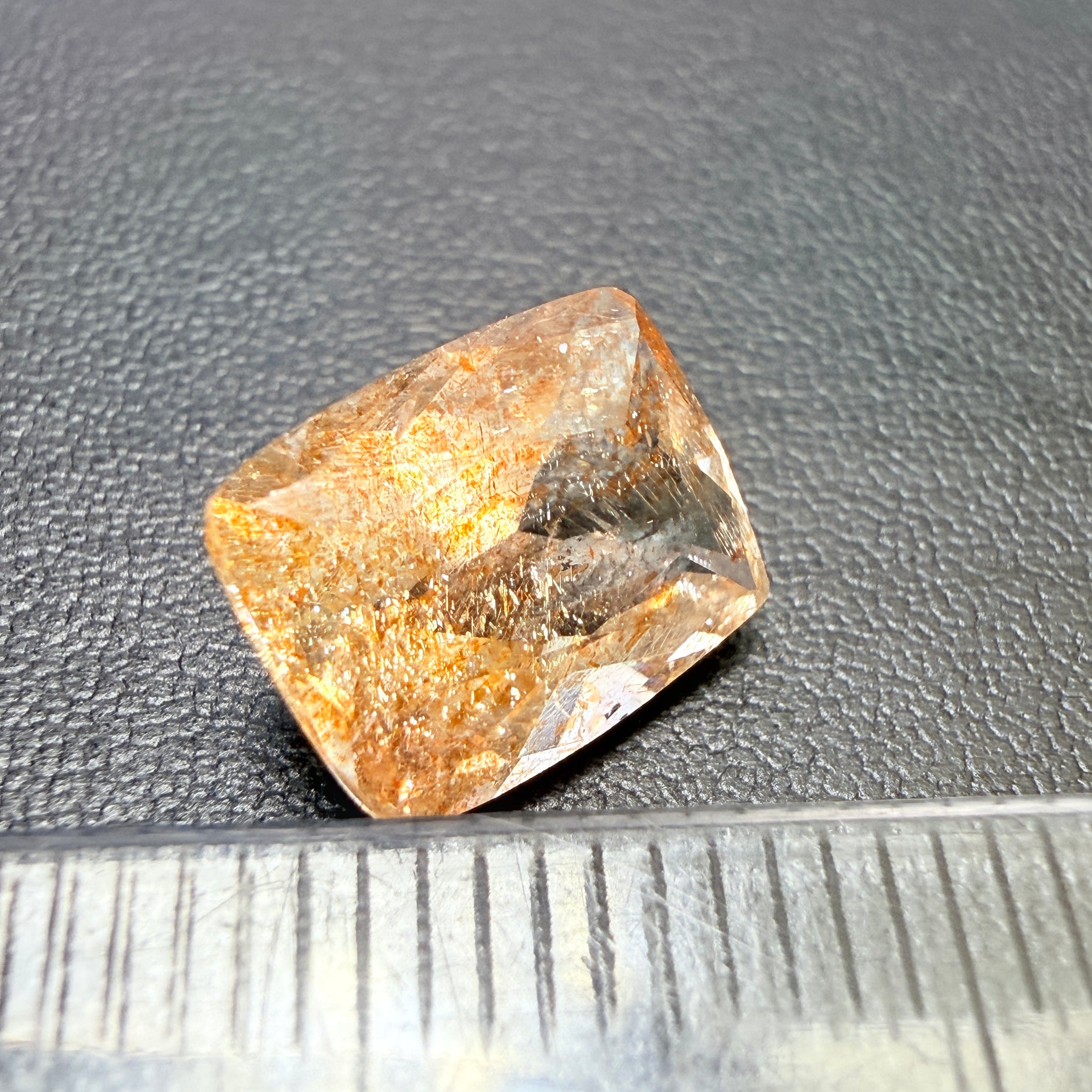 Confetti Sunstone, 2.70ct, Tanzania, Untreated Unheated