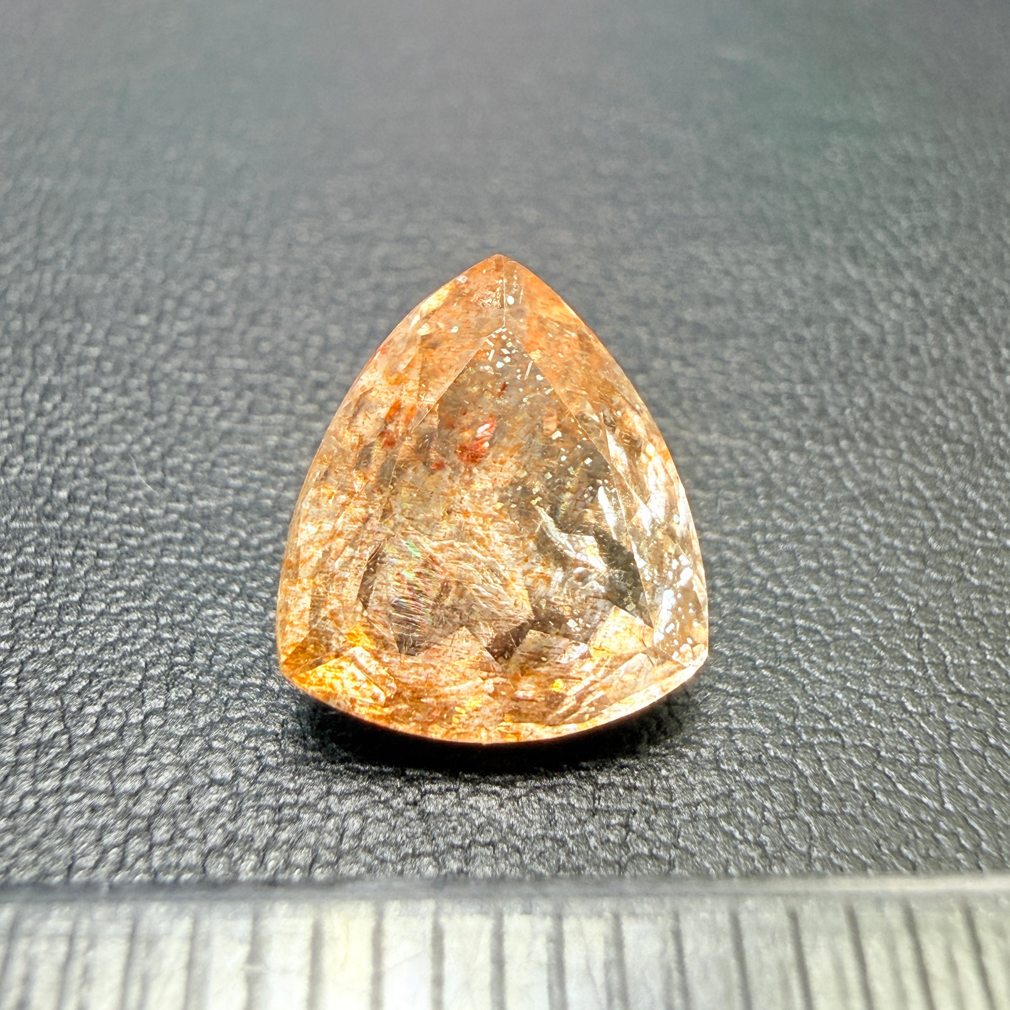 Confetti Sunstone, 2.30ct, Tanzania, Untreated Unheated
