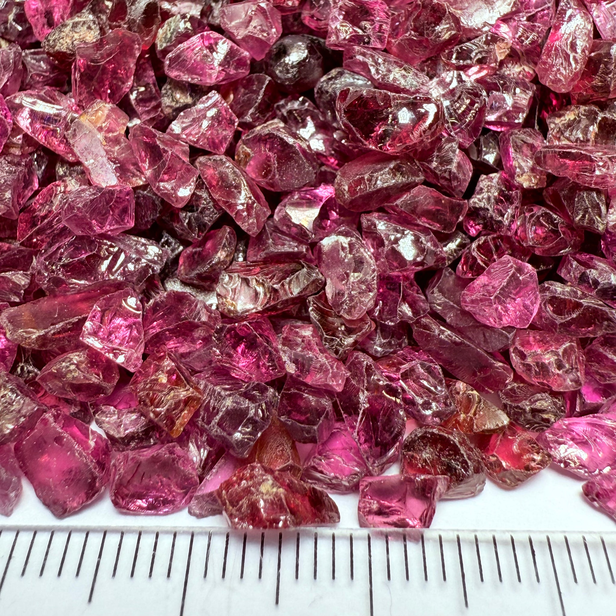 Melee Umbalite Garnet Rough Lot, 530gm / 2650ct, Umba Valley, Tanzania, Untreated Unheated, 0.82ct average, use for melee or set in jewellery as is, look at that colour!