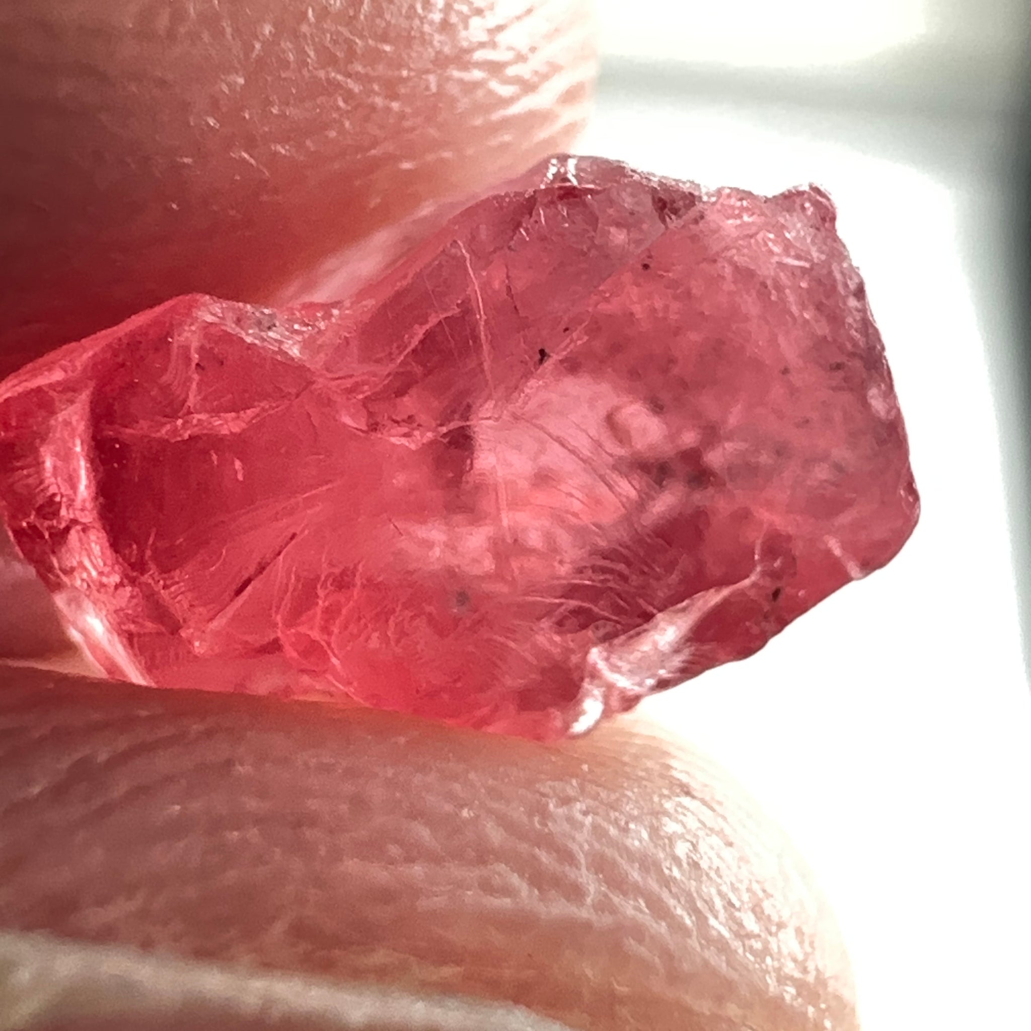 Spinel, 2.53ct, Mahenge, Untreated Unheated, very slight veils, slight cracks on the outside need to be removed on disk