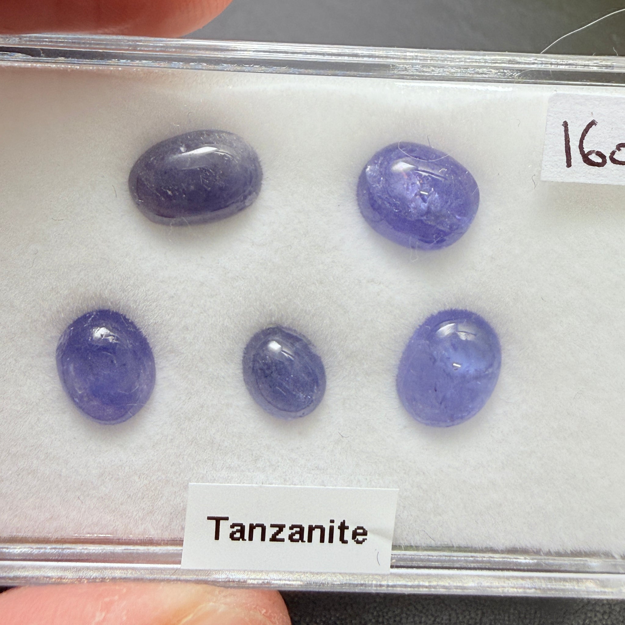 Tanzanite Cabochon Box, Merelani, Tanzania, Gently Heated