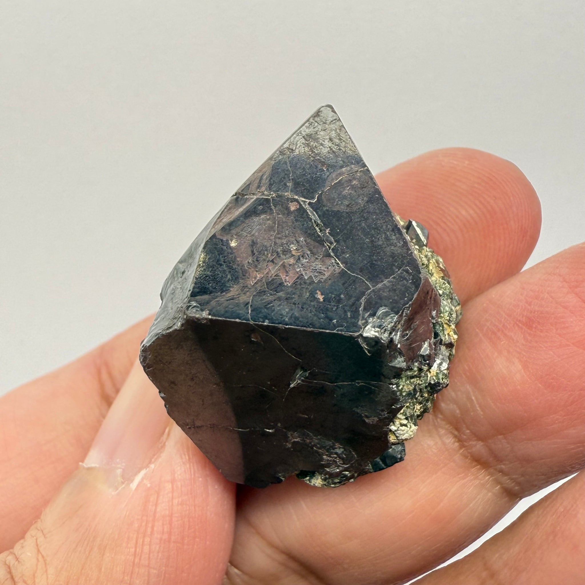 Magnetite Crystal, Merelani, same mining pit as Tanzanite, comes out with Tanzanite, Tanzania, Untreated Unheated. 40.40gm 31 x 26.9 x 27.8mm