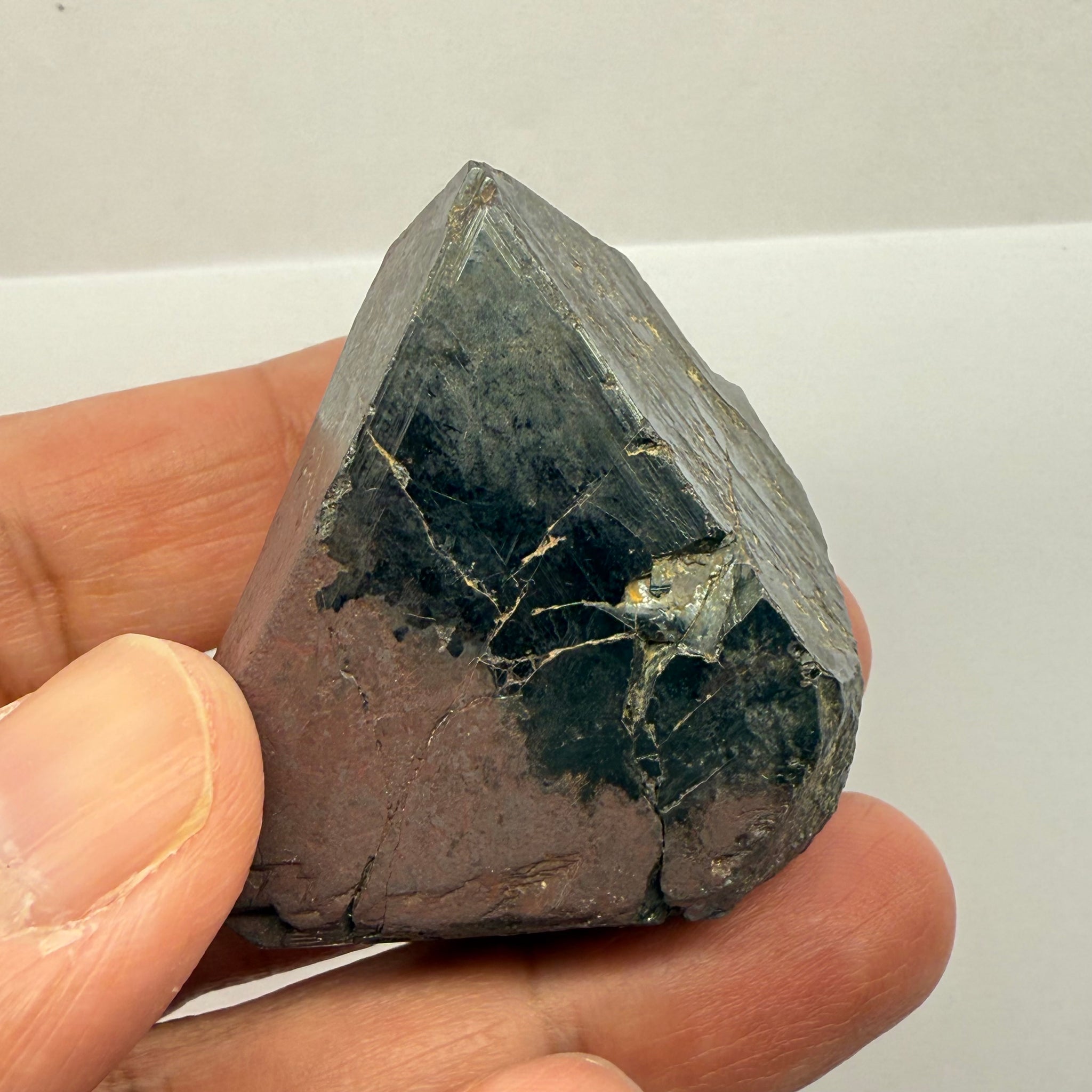 Magnetite Crystal, Merelani, same mining pit as Tanzanite, comes out with Tanzanite, Tanzania, Untreated Unheated. 99.70gm 45.1 x 38.6 x 33.0mm