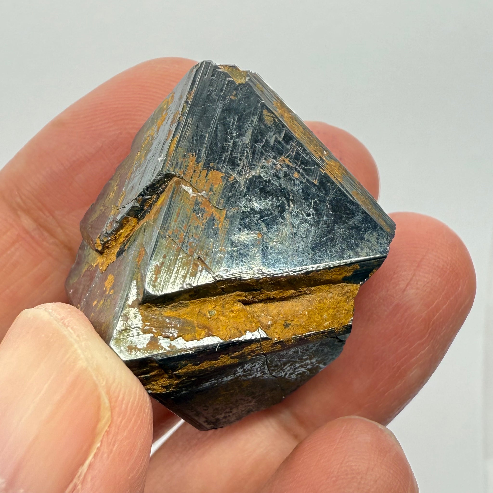 Magnetite Crystal, Merelani, same mining pit as Tanzanite, comes out with Tanzanite, Tanzania, Untreated Unheated. 43.80gm 26.8 x 28.4 x 29.1mm