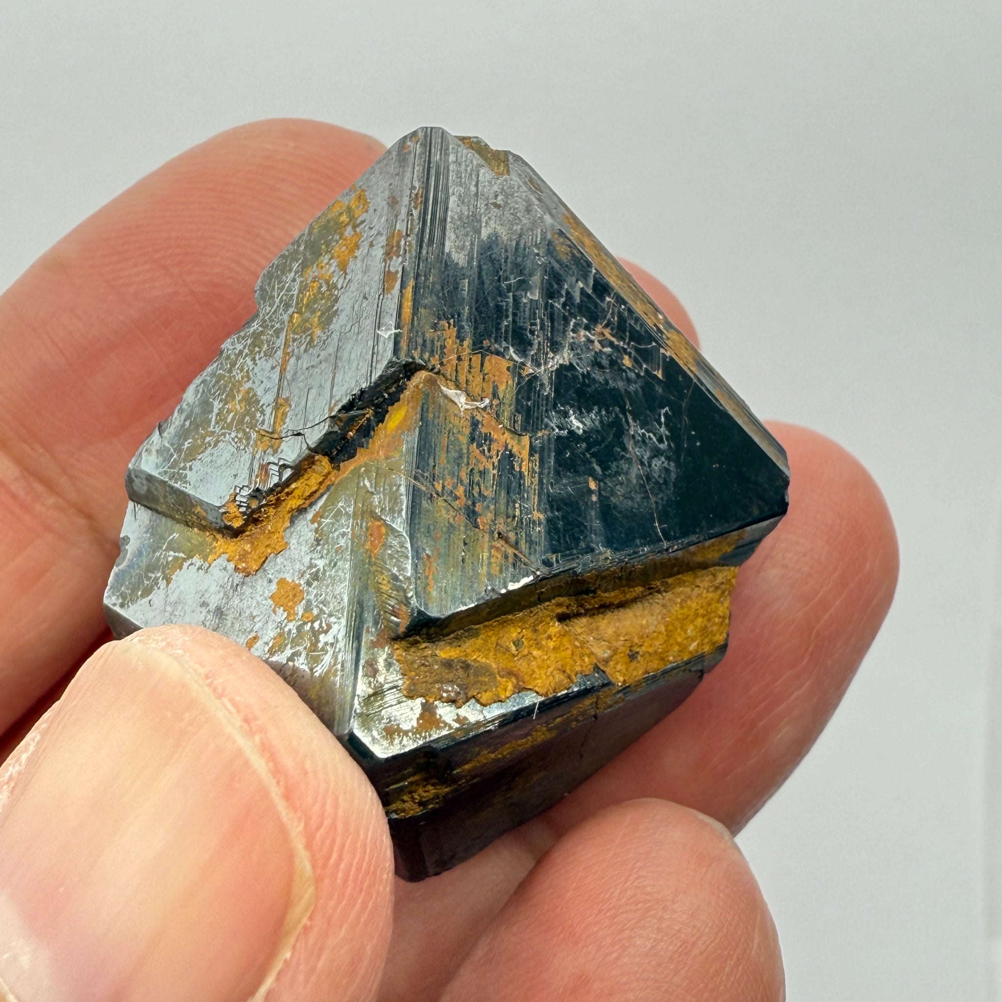 Magnetite Crystal, Merelani, same mining pit as Tanzanite, comes out with Tanzanite, Tanzania, Untreated Unheated. 43.80gm 26.8 x 28.4 x 29.1mm