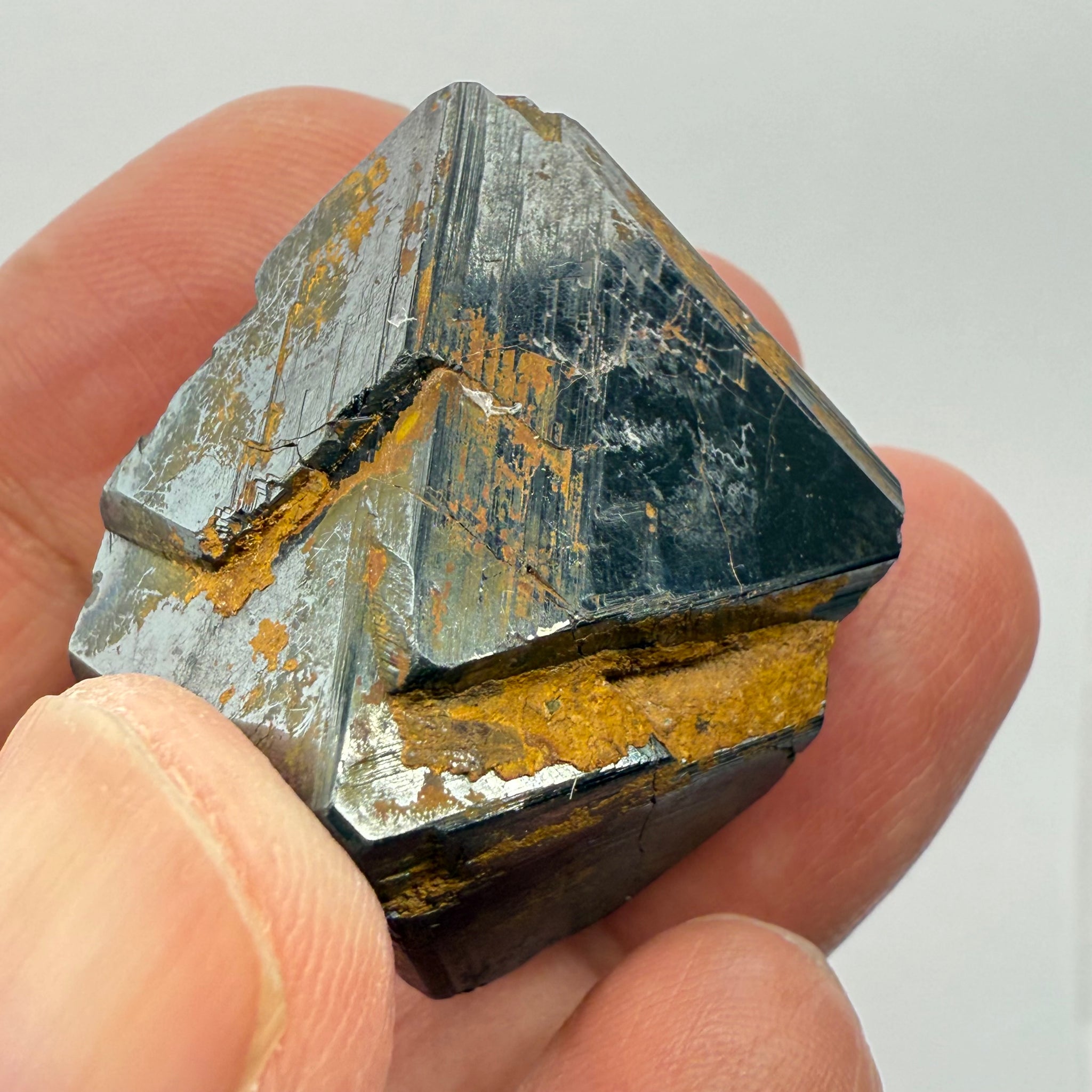 Magnetite Crystal, Merelani, same mining pit as Tanzanite, comes out with Tanzanite, Tanzania, Untreated Unheated. 43.80gm 26.8 x 28.4 x 29.1mm