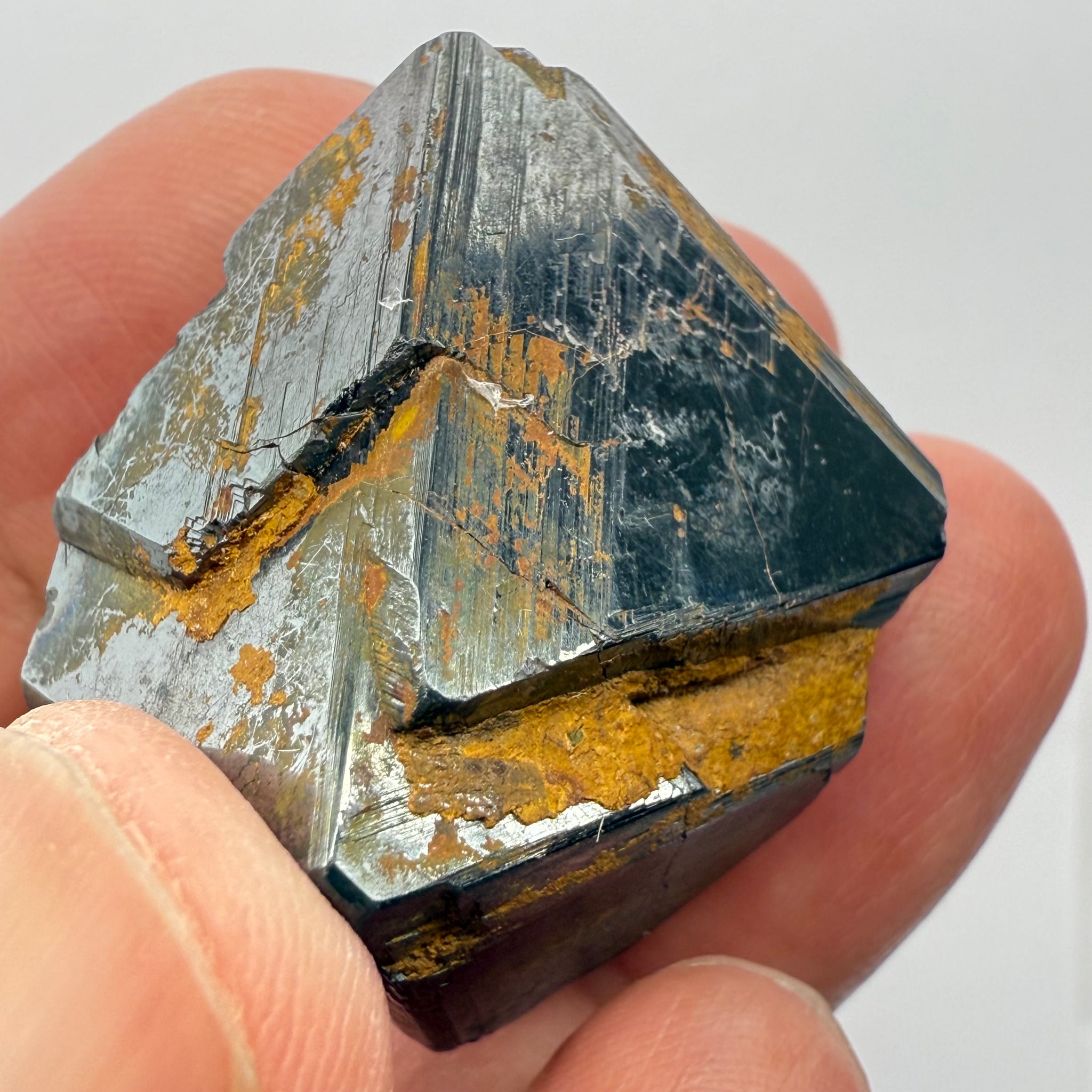 Magnetite Crystal, Merelani, same mining pit as Tanzanite, comes out with Tanzanite, Tanzania, Untreated Unheated. 43.80gm 26.8 x 28.4 x 29.1mm